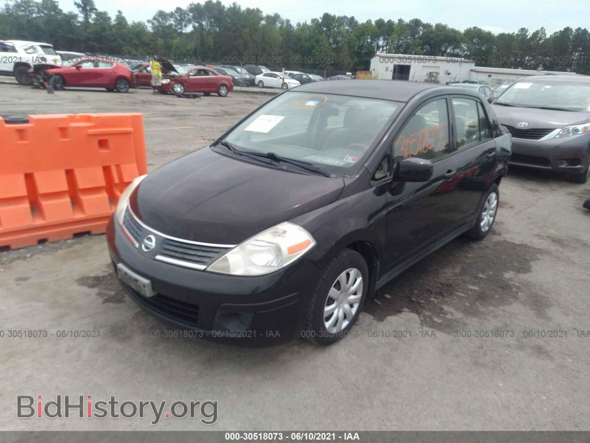 2009 NISSAN VERSA - VIN: 3N1BC11E89L404845 - Фото 2