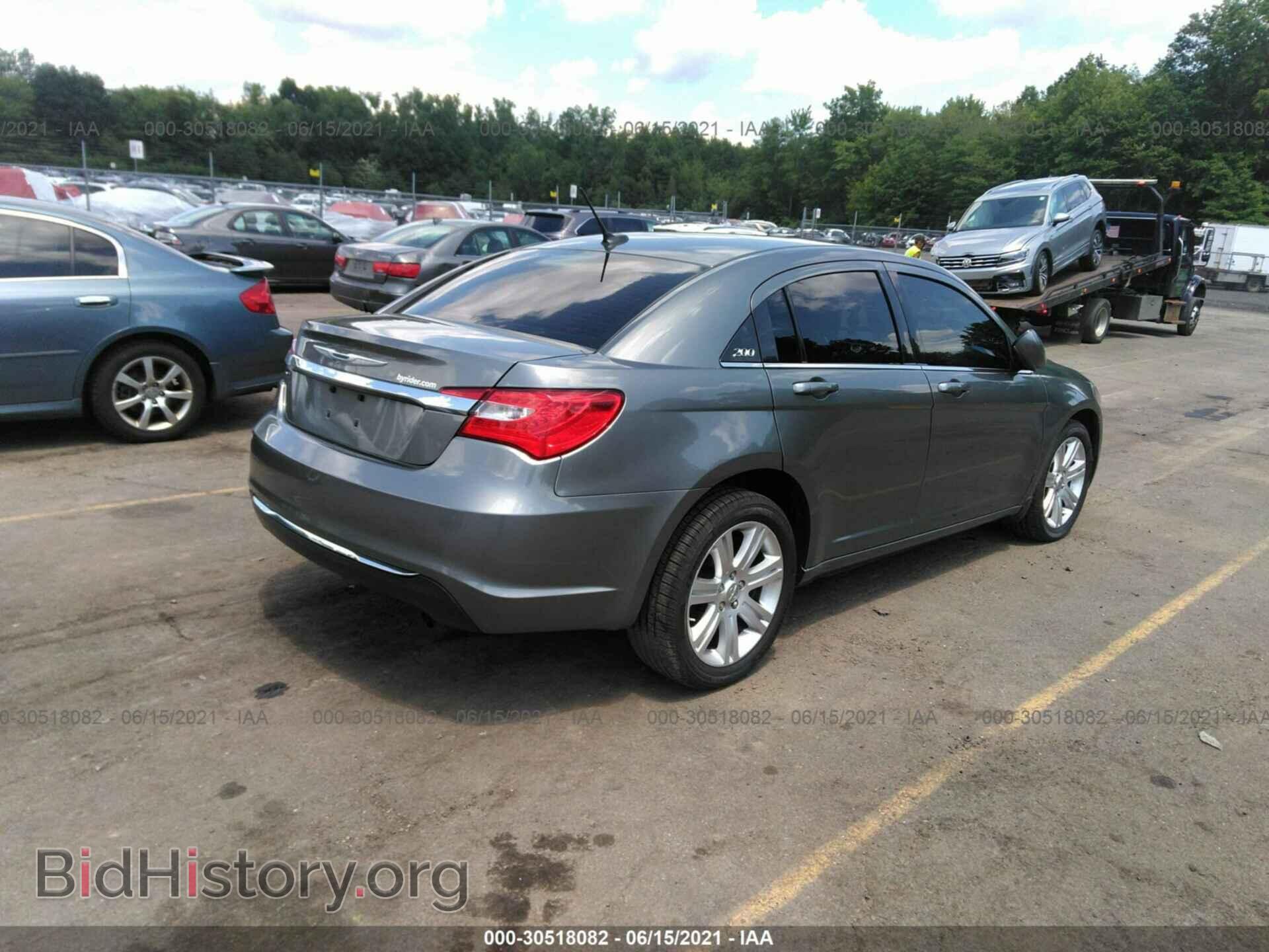 2013 CHRYSLER 200 - VIN: 1C3CCBBB7DN541901 - Фото 4