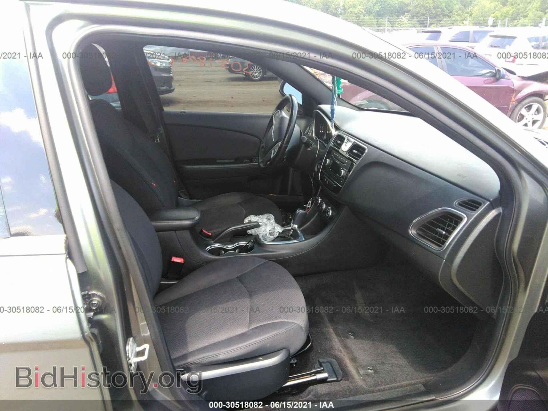 2013 CHRYSLER 200 - VIN: 1C3CCBBB7DN541901 - Фото 5