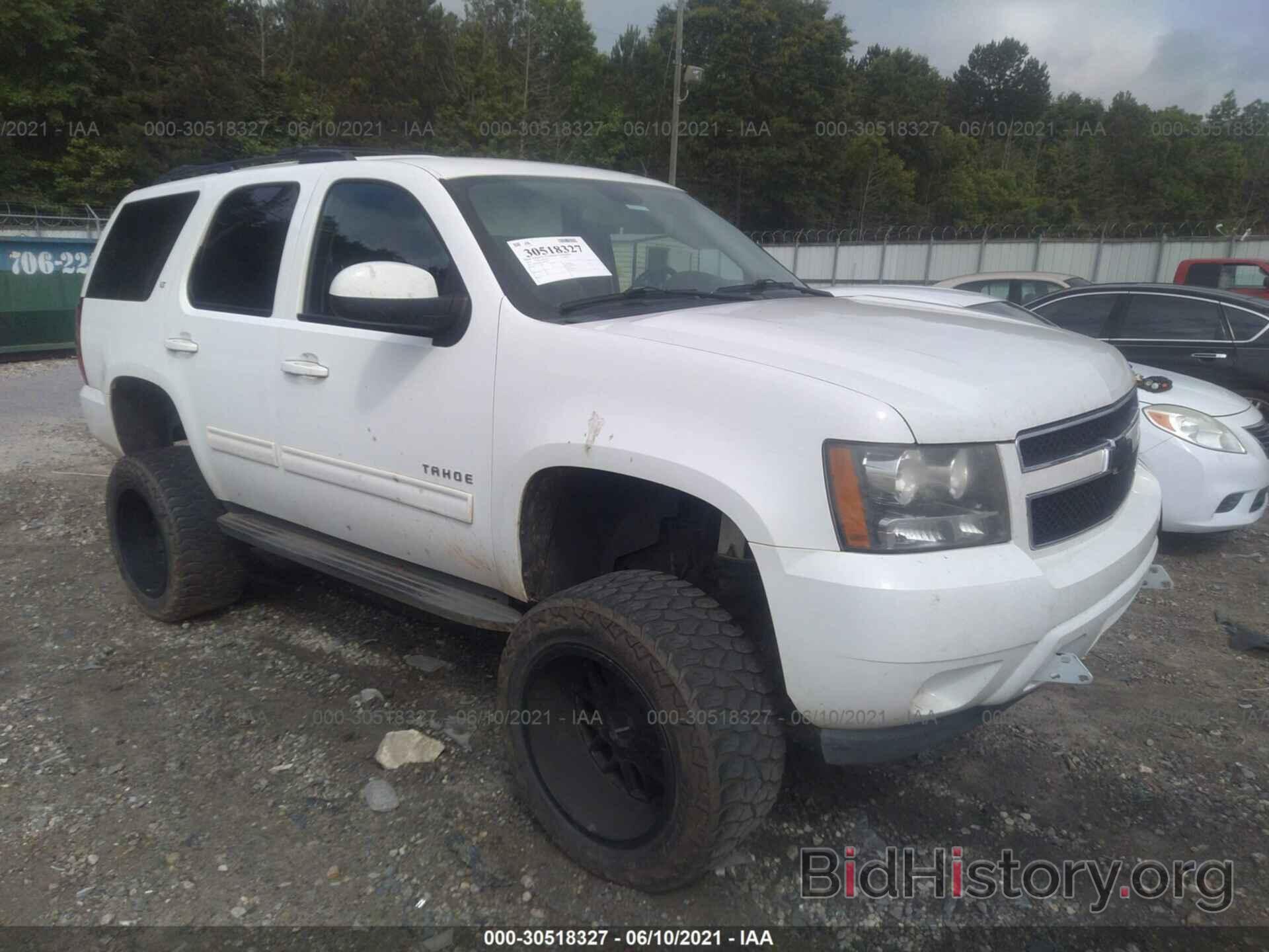 Photo 1GNMCBE34AR148552 - CHEVROLET TAHOE 2010