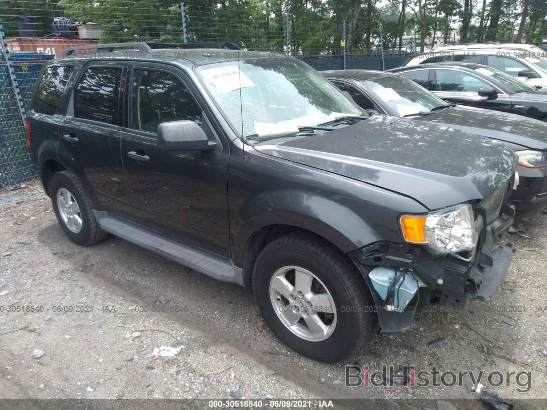 Photo 1FMCU03G99KA88523 - FORD ESCAPE 2009