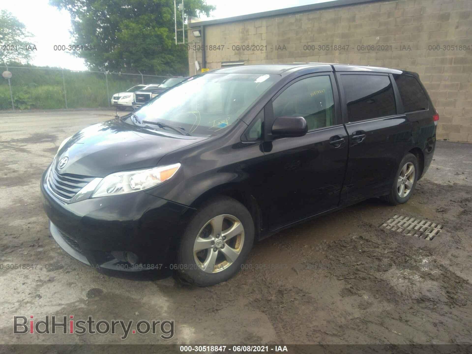 2012 TOYOTA SIENNA - VIN: 5TDKA3DC7CS014149 - Фото 2