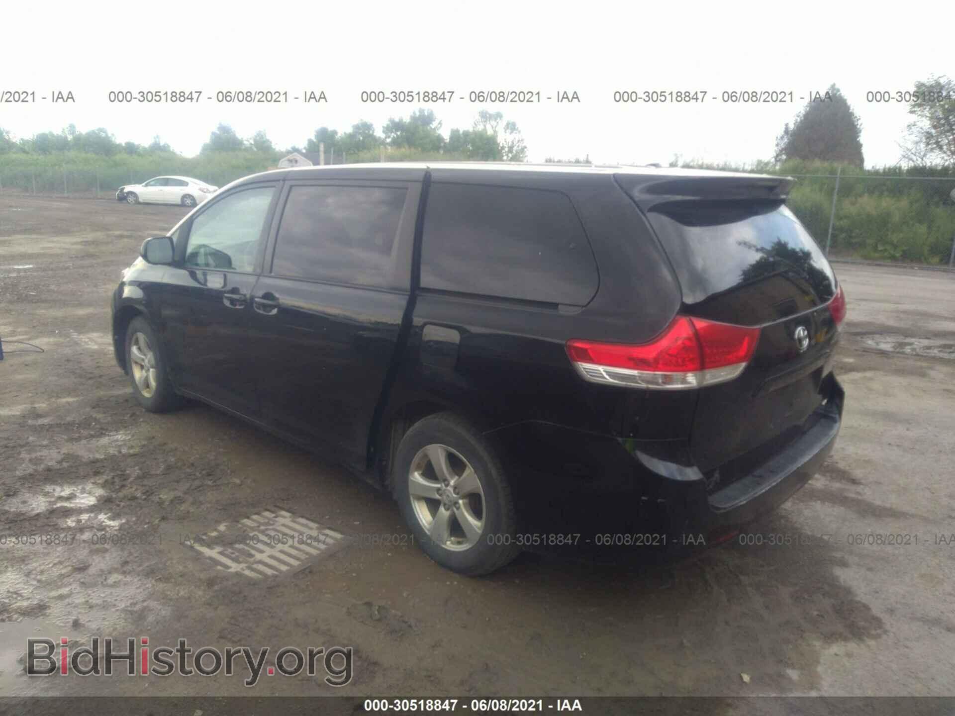 2012 TOYOTA SIENNA - VIN: 5TDKA3DC7CS014149 - Фото 3
