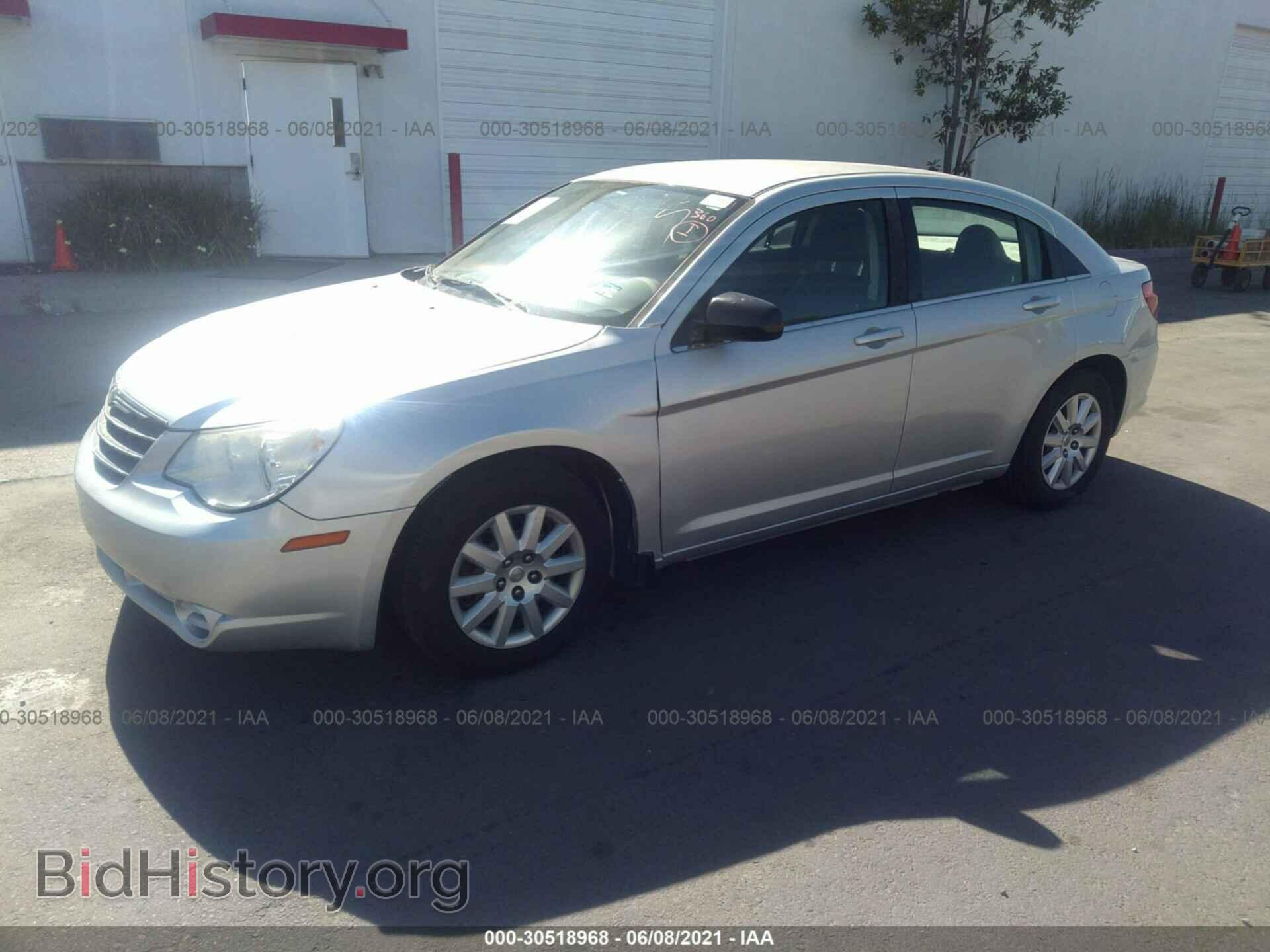 2010 CHRYSLER SEBRING - VIN: 1C3CC4FBXAN193044 - Фото 2