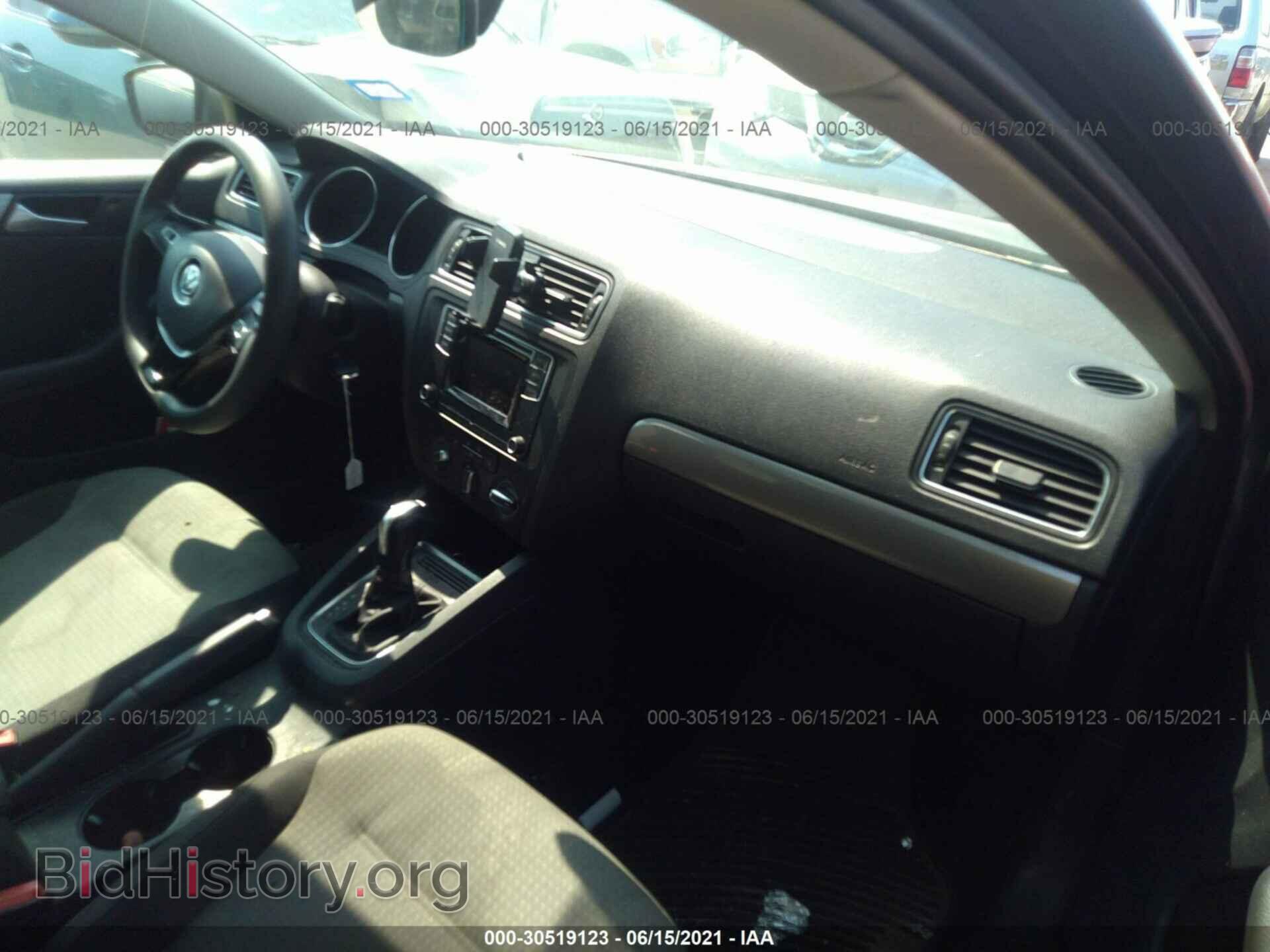 2017 VOLKSWAGEN JETTA - VIN: 3VW2B7AJ2HM367281 - Фото 5