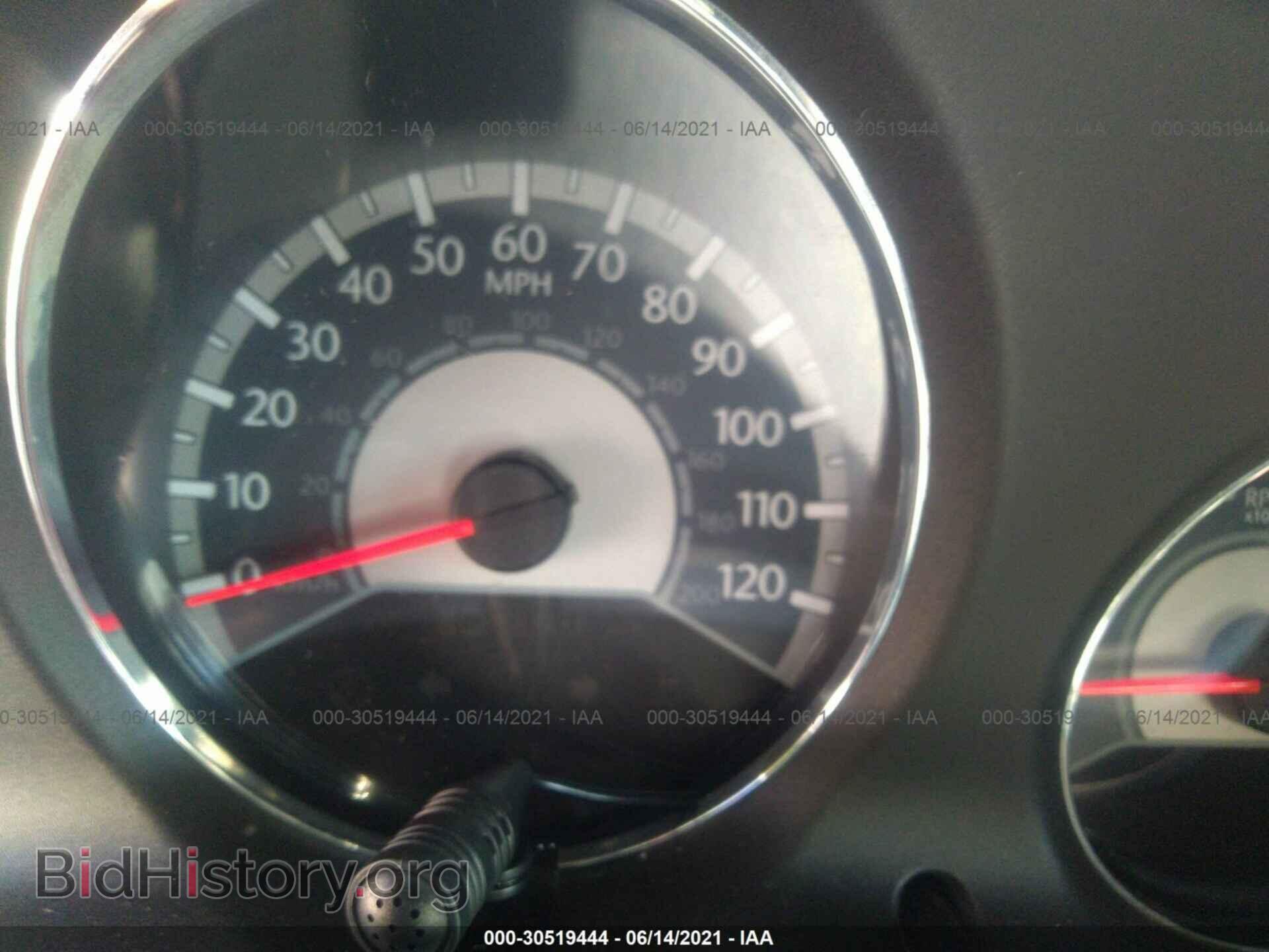 2011 CHRYSLER 200 - VIN: 1C3BC4FB2BN521585 - Фото 7