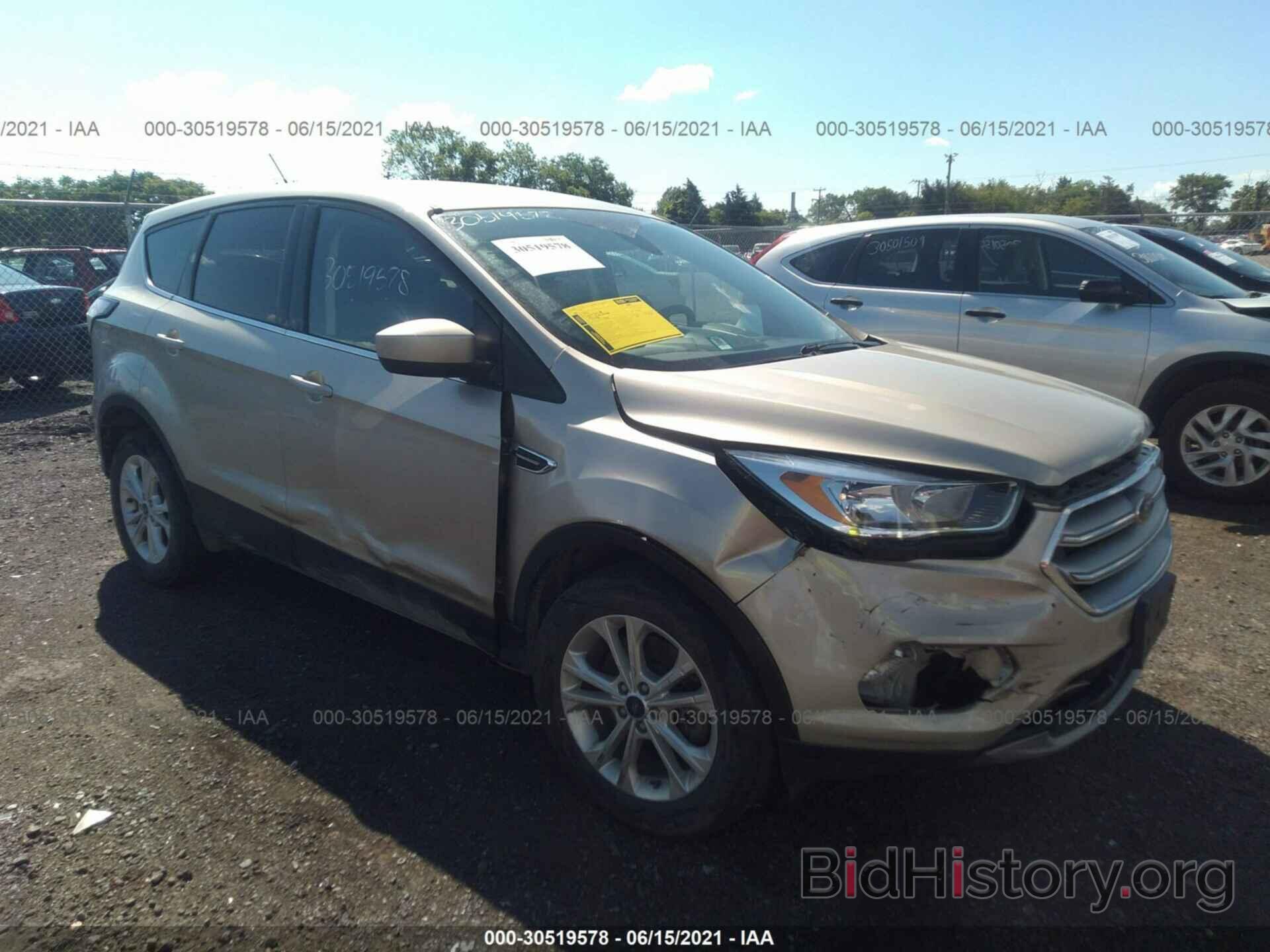 Photo 1FMCU9GD0HUC07583 - FORD ESCAPE 2017