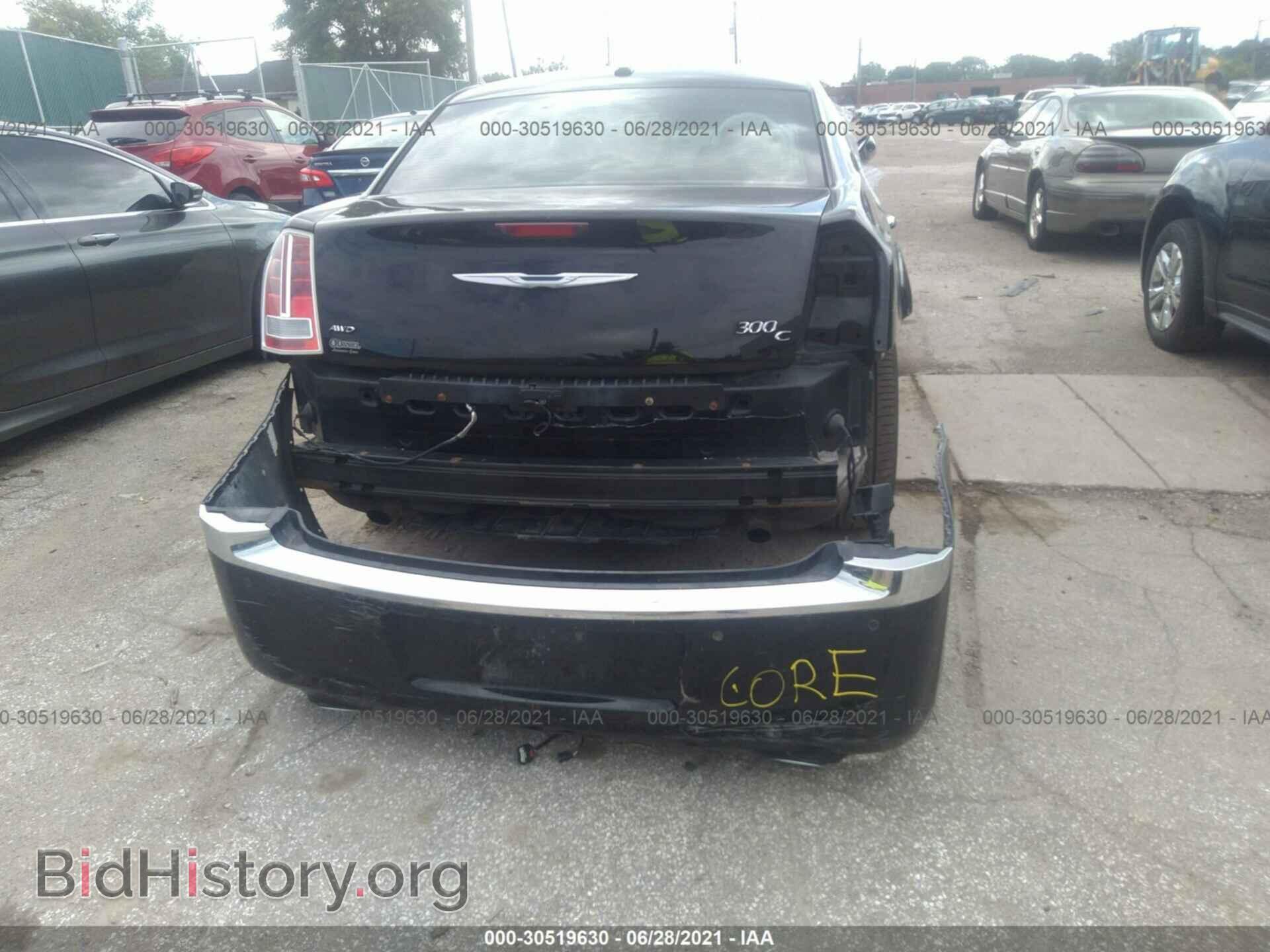 2011 CHRYSLER 300 - VIN: 2C3CK6CT2BH612350 - Фото 6