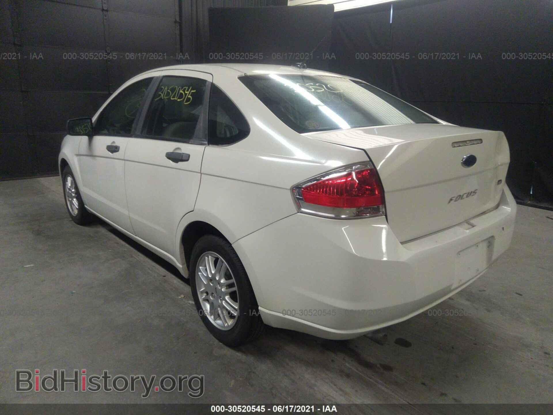 2011 FORD FOCUS - VIN: 1FAHP3FN8BW157526 - Фото 3