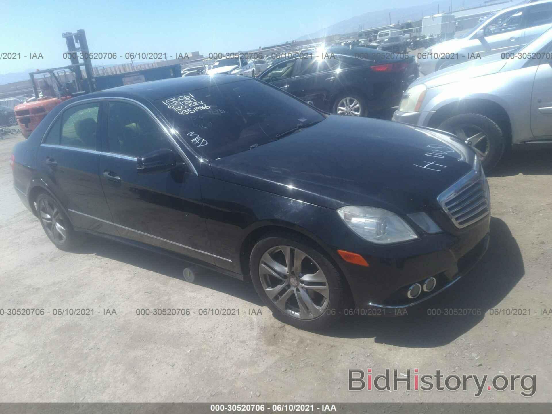 Photo WDDHF5GB1AA005957 - MERCEDES-BENZ E-CLASS 2010