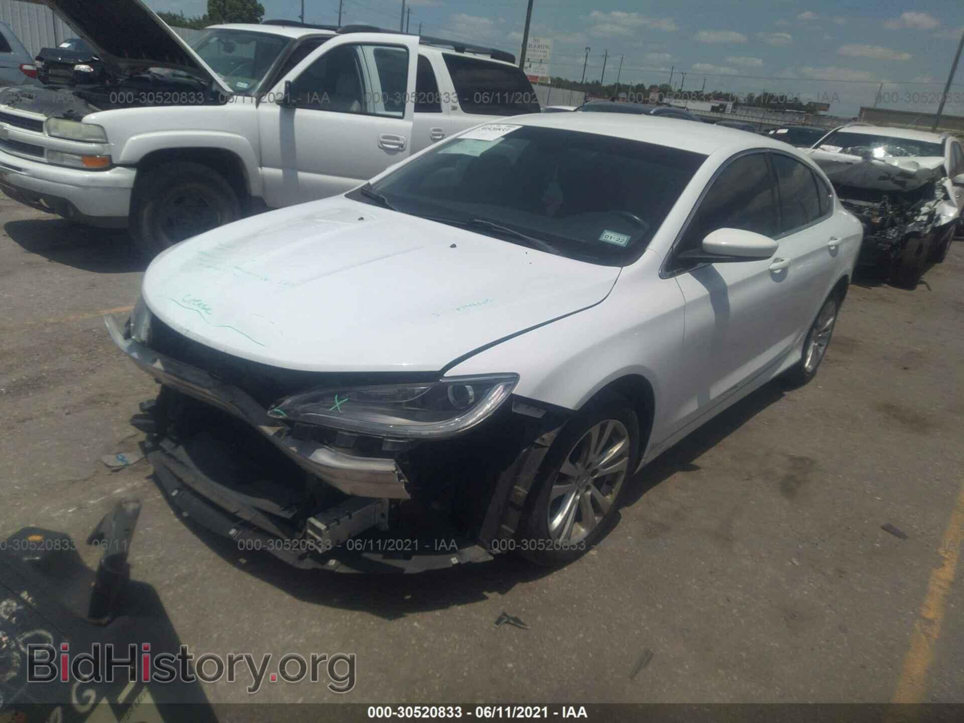 2016 CHRYSLER 200 - VIN: 1C3CCCABXGN104762 - Фото 2