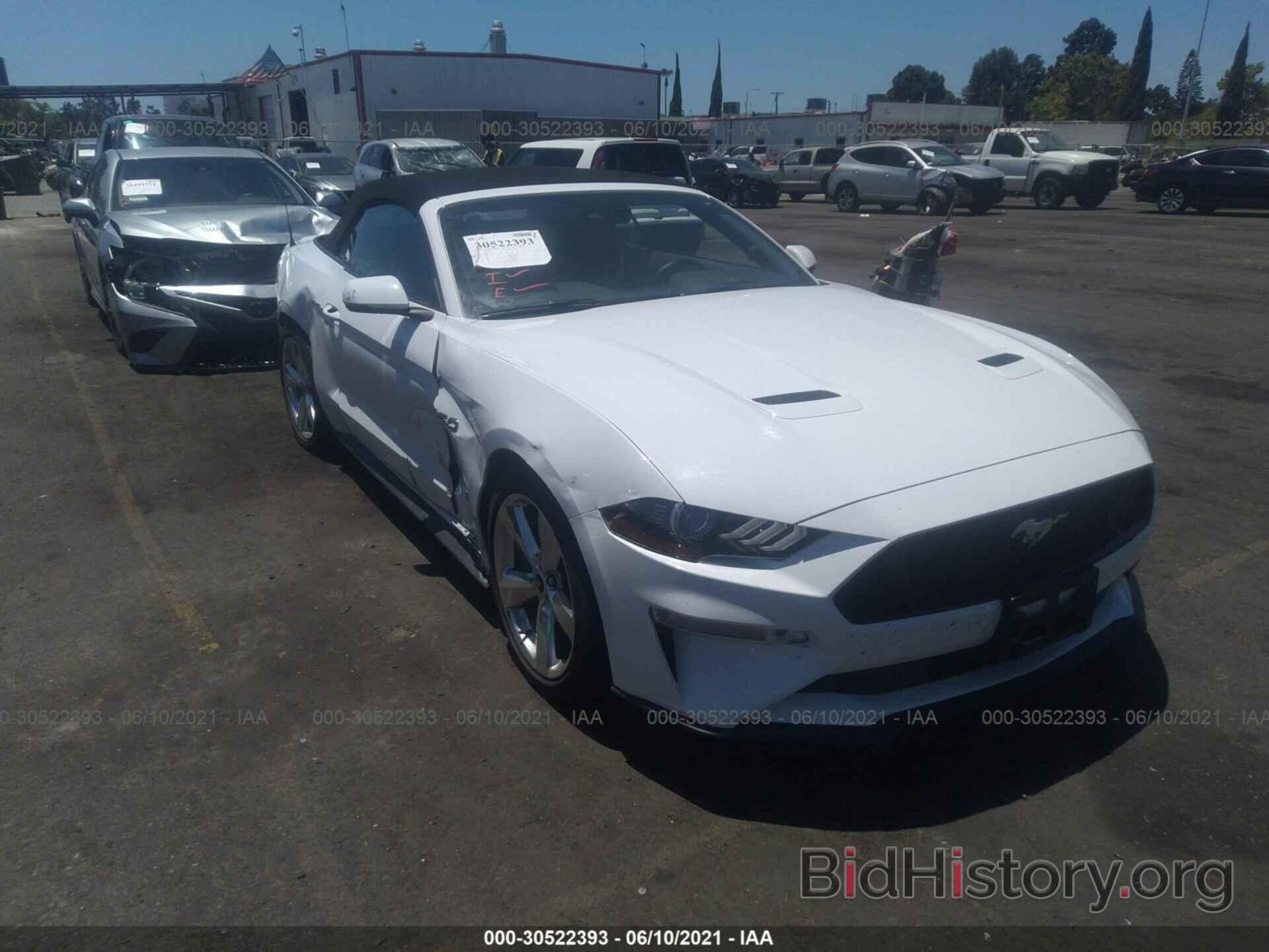 Photo 1FATP8FF6J5163975 - FORD MUSTANG 2018
