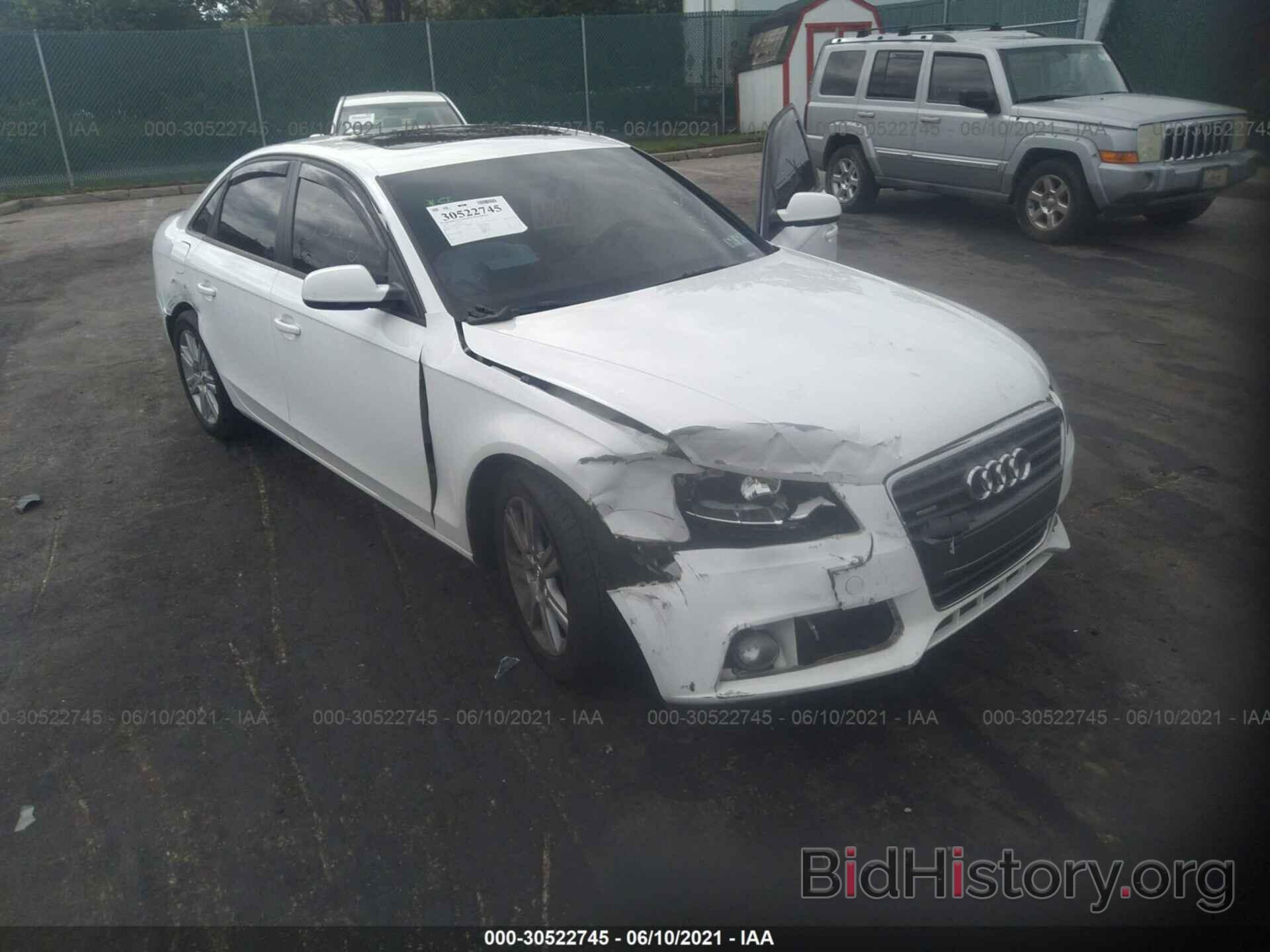 Photo WAUBFAFL3BN047430 - AUDI A4 2011