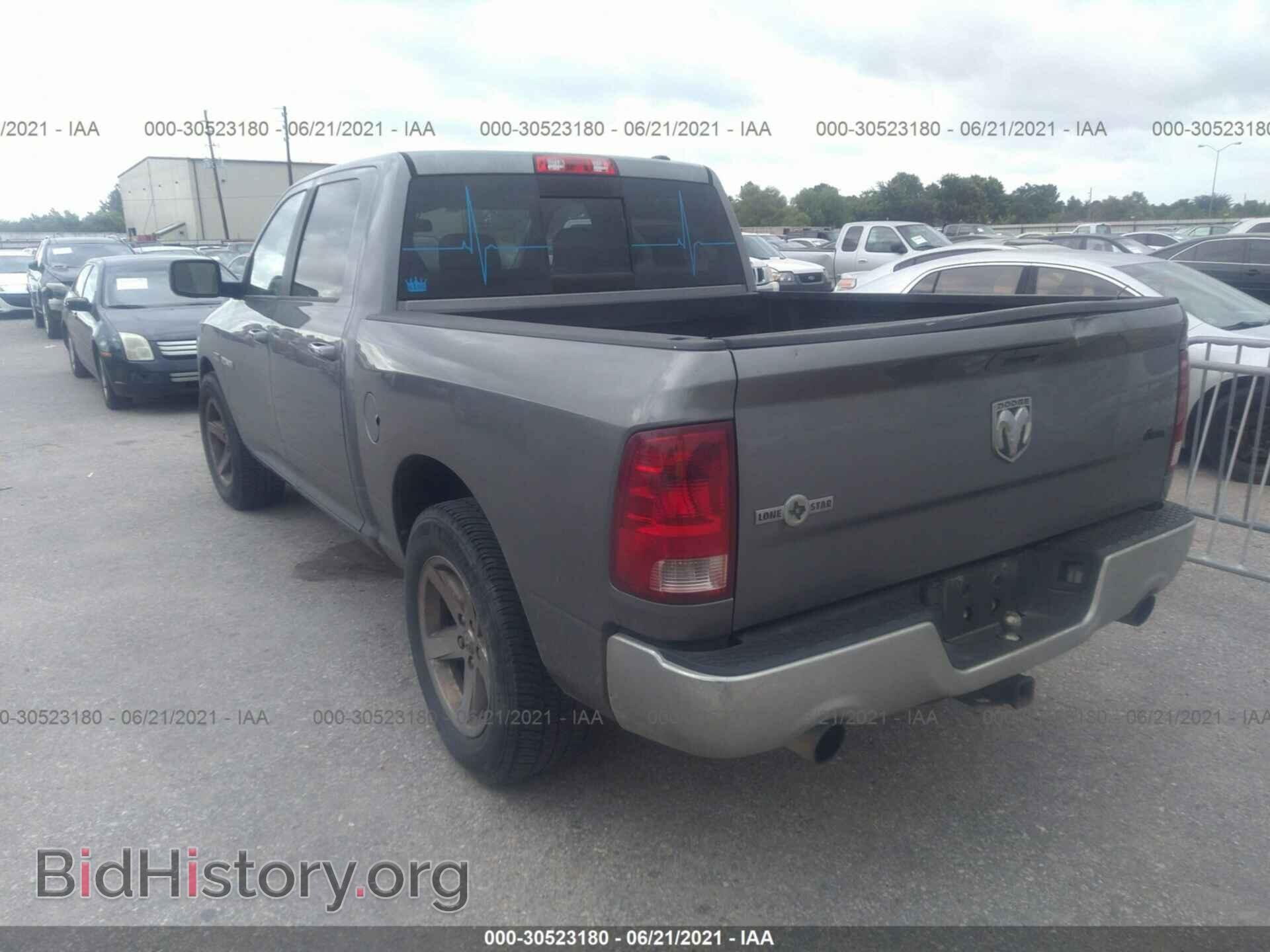 2010 DODGE RAM 1500 - VIN: 1D7RB1CT1AS213726 - Фото 3