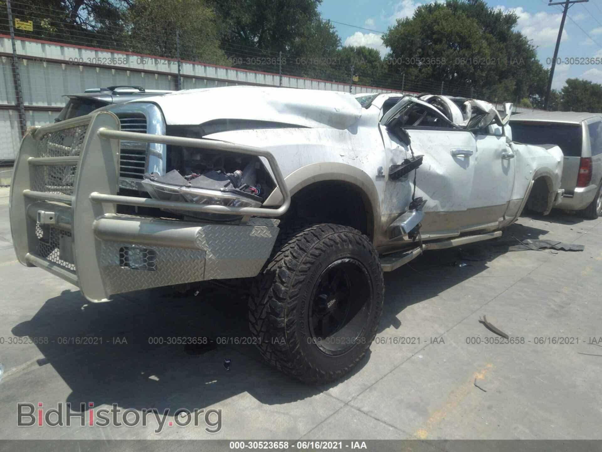2011 RAM 2500 - VIN: 3D7UT2HL0BG619401 - Фото 2