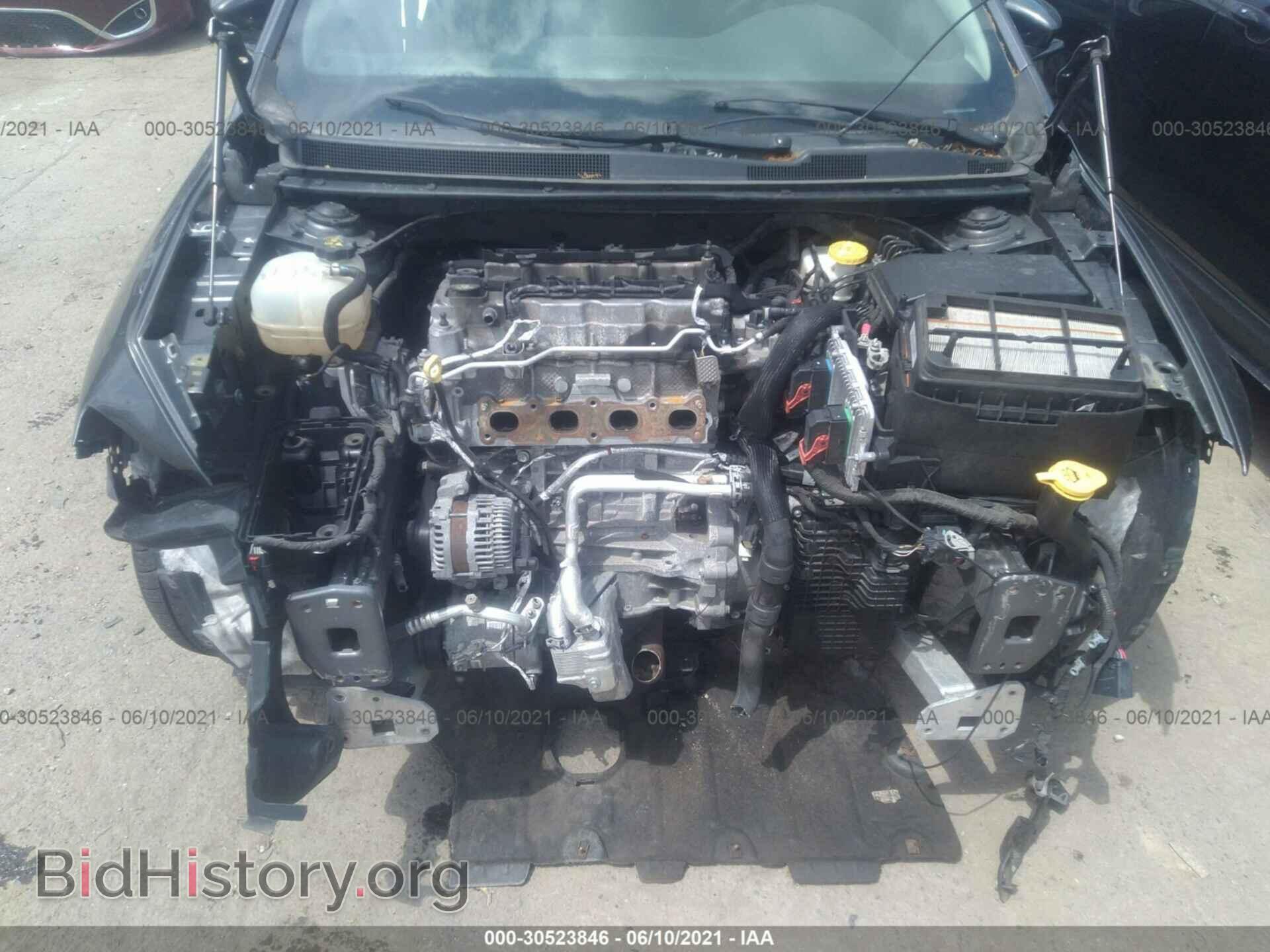 2015 CHRYSLER 200 - VIN: 1C3CCCCB2FN560279 - Фото 10