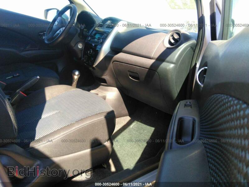 2015 Nissan VERSA NOTE (VIN 3N1CE2CP0FL409262) — фото 5 из 12