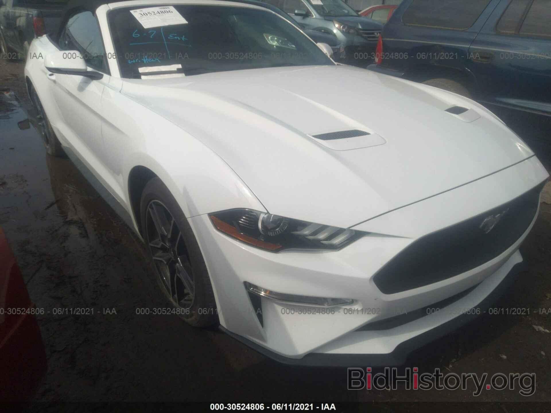 Photo 1FATP8UH3L5106012 - FORD MUSTANG 2020