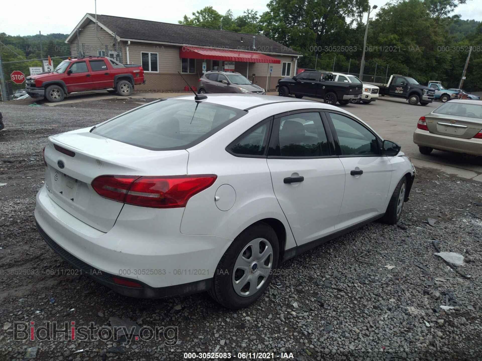 2016 FORD FOCUS - VIN: 1FADP3E26GL243514 - Photo 4