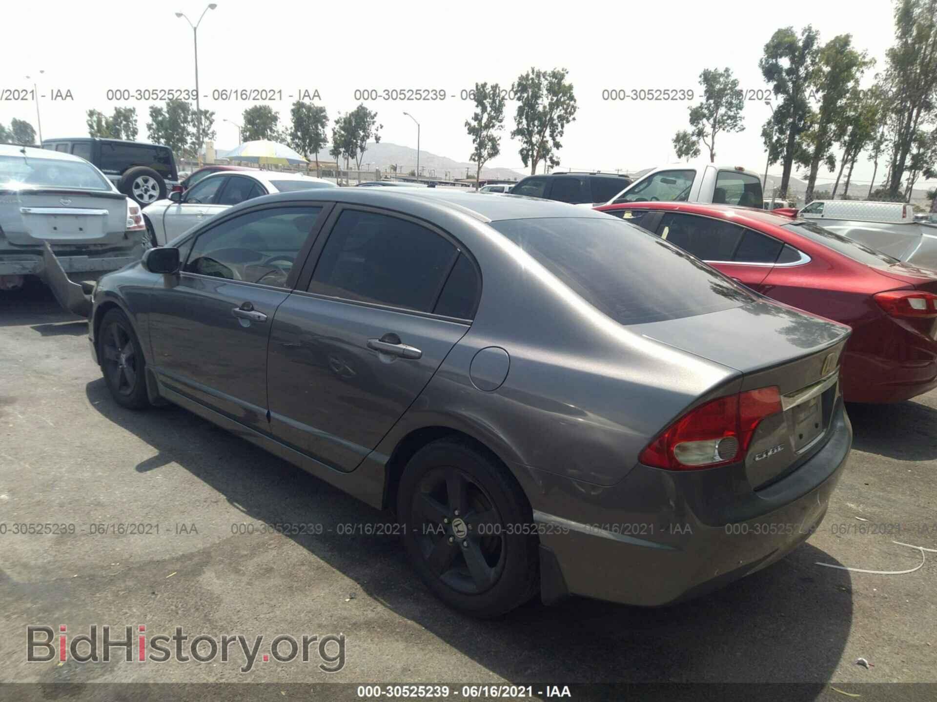 2010 HONDA CIVIC SDN - VIN: 19XFA1F5XAE077161 - Фото 3