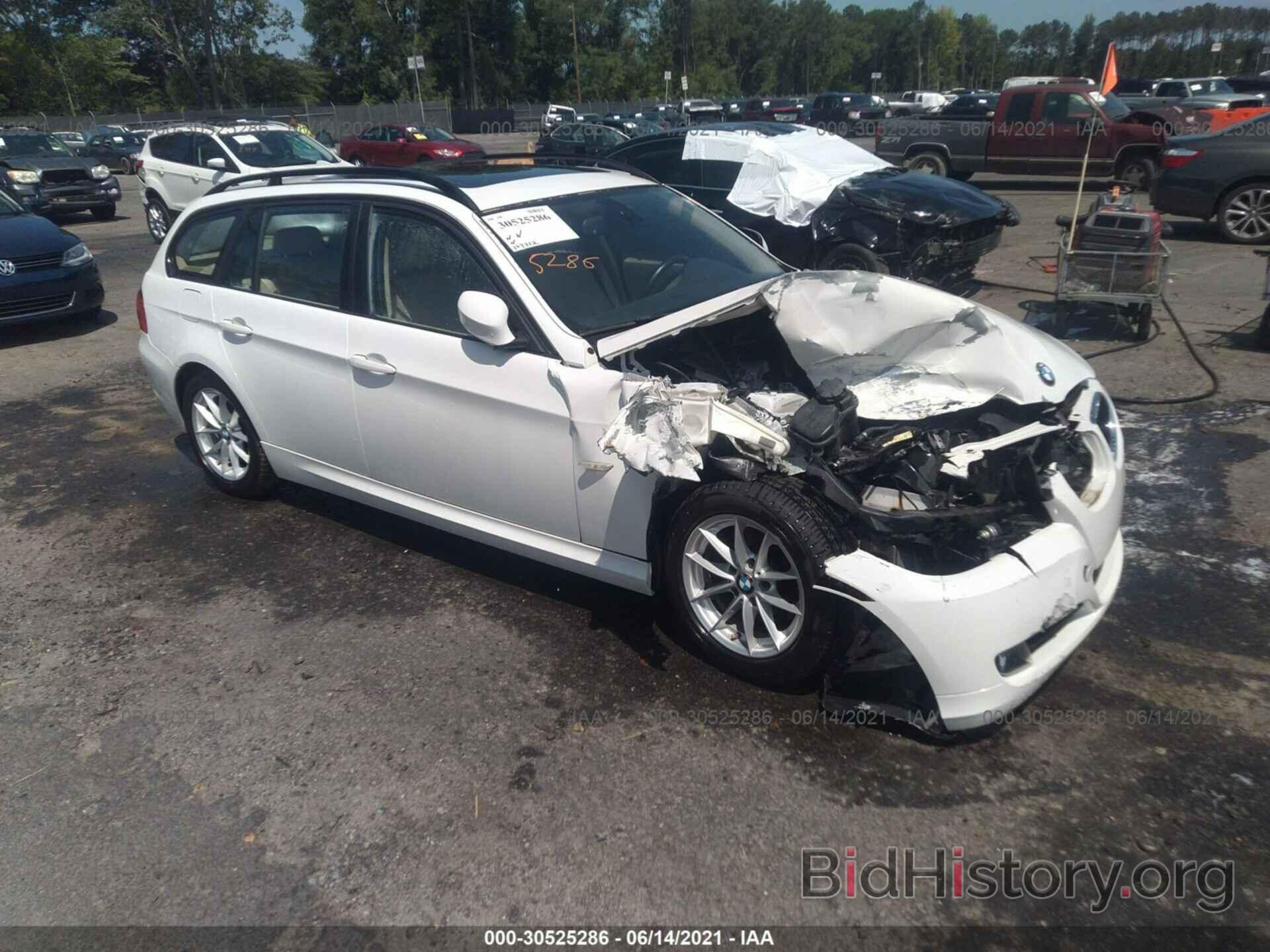 Photo WBAUT9C57AA191428 - BMW 3 SERIES 2010