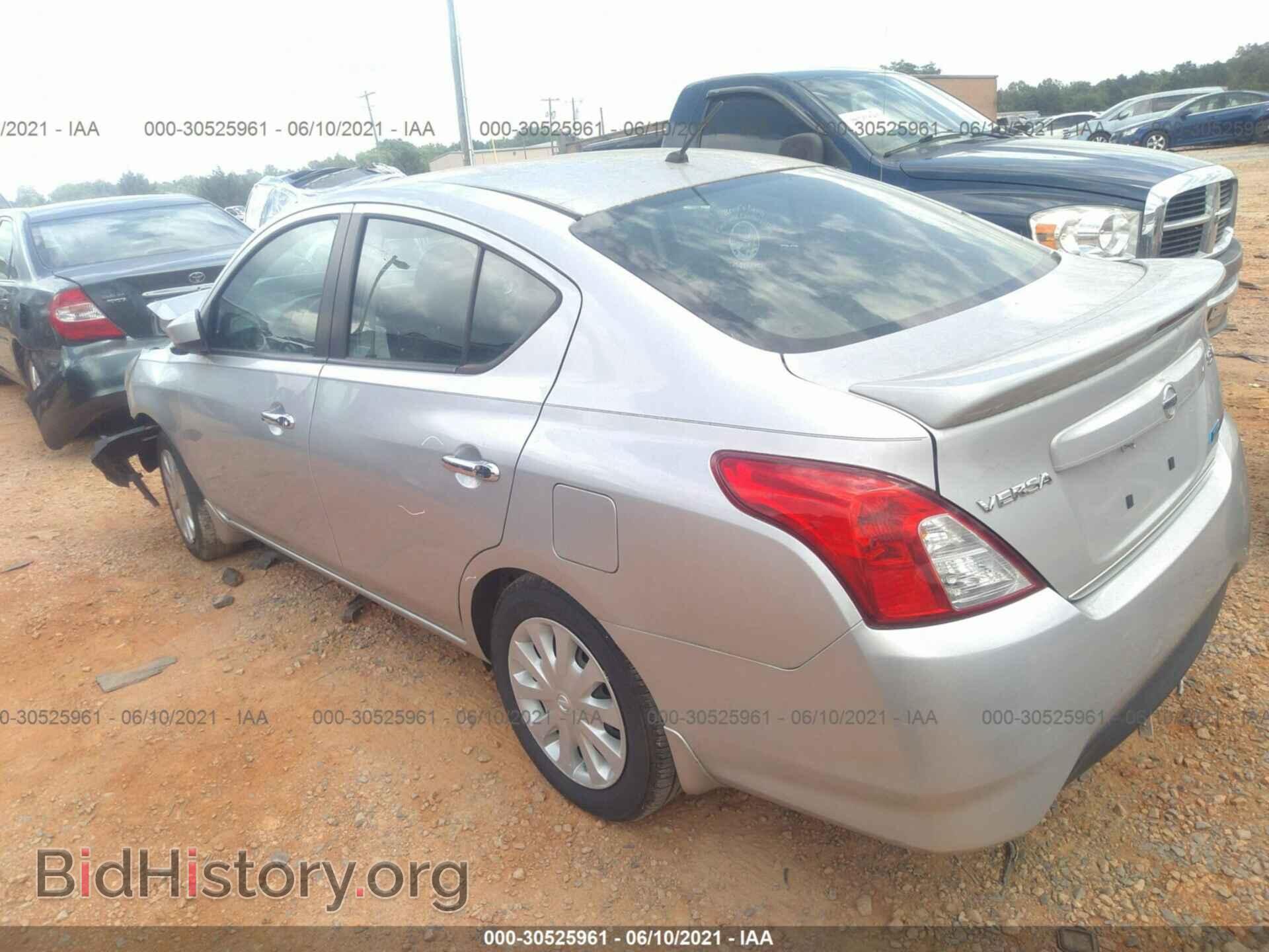 2016 NISSAN VERSA - VIN: 3N1CN7AP1GL852067 - Фото 3