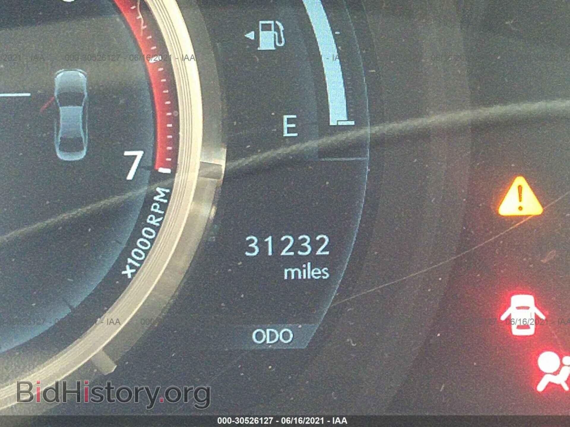 2016 LEXUS IS 200T - VIN: JTHBA1D29G5005670 - Фото 7