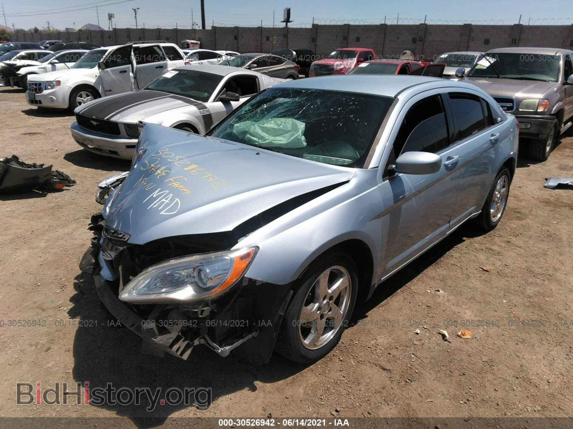 2014 CHRYSLER 200 - VIN: 1C3CCBBG4EN144773 - Фото 2