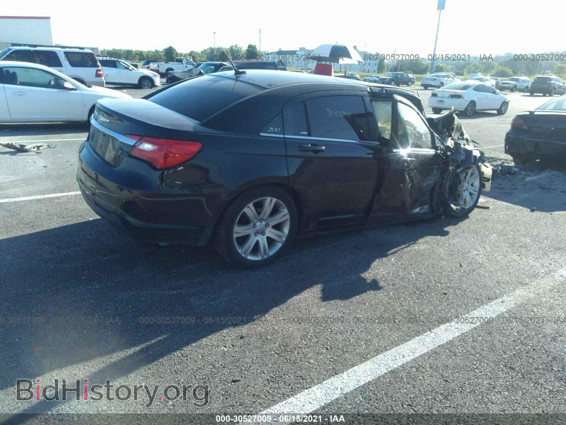 2013 CHRYSLER 200 - VIN: 1C3CCBBB7DN736154 - Фото 4