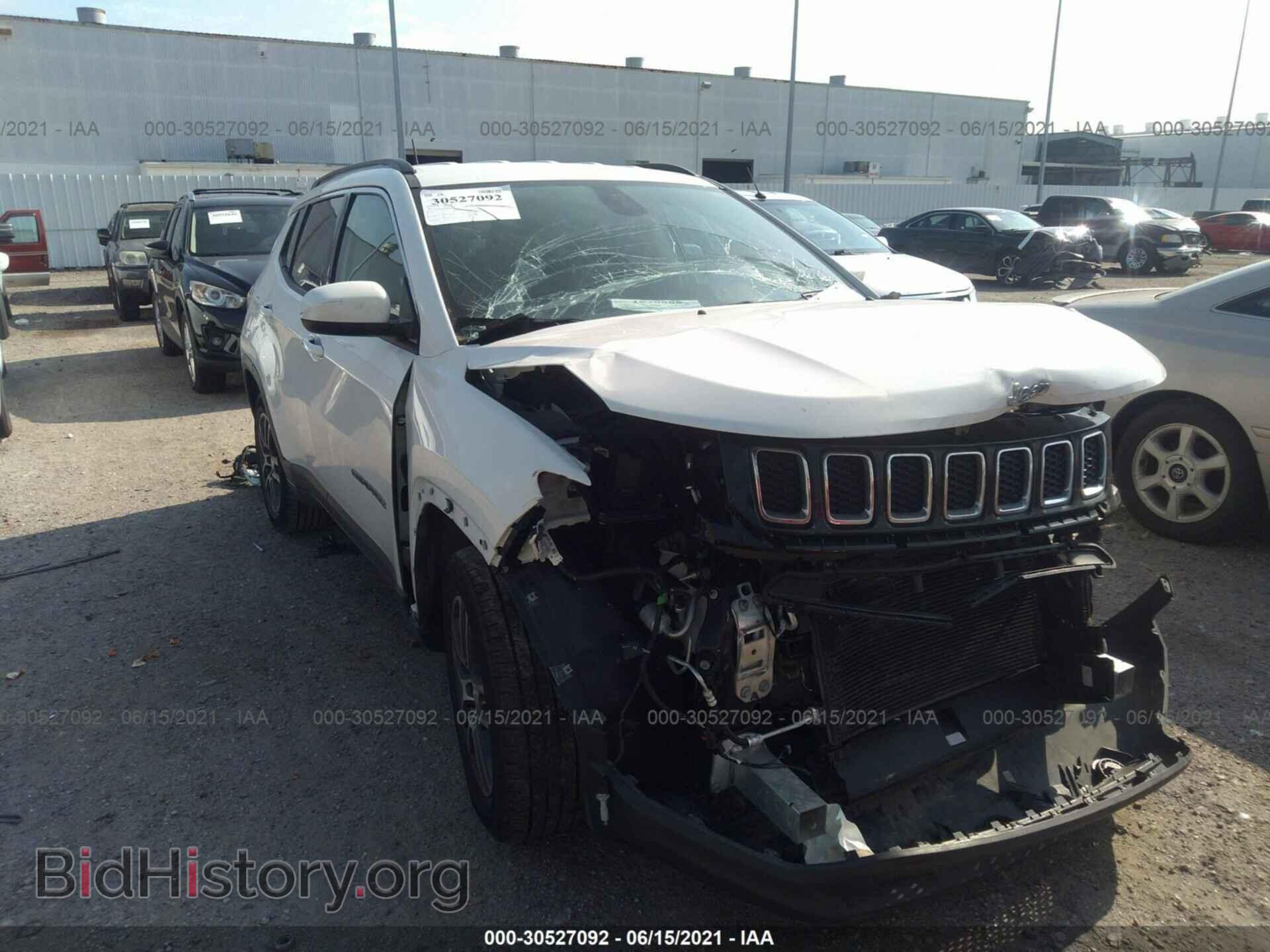 Photo 3C4NJCBB1HT632569 - JEEP COMPASS 2017