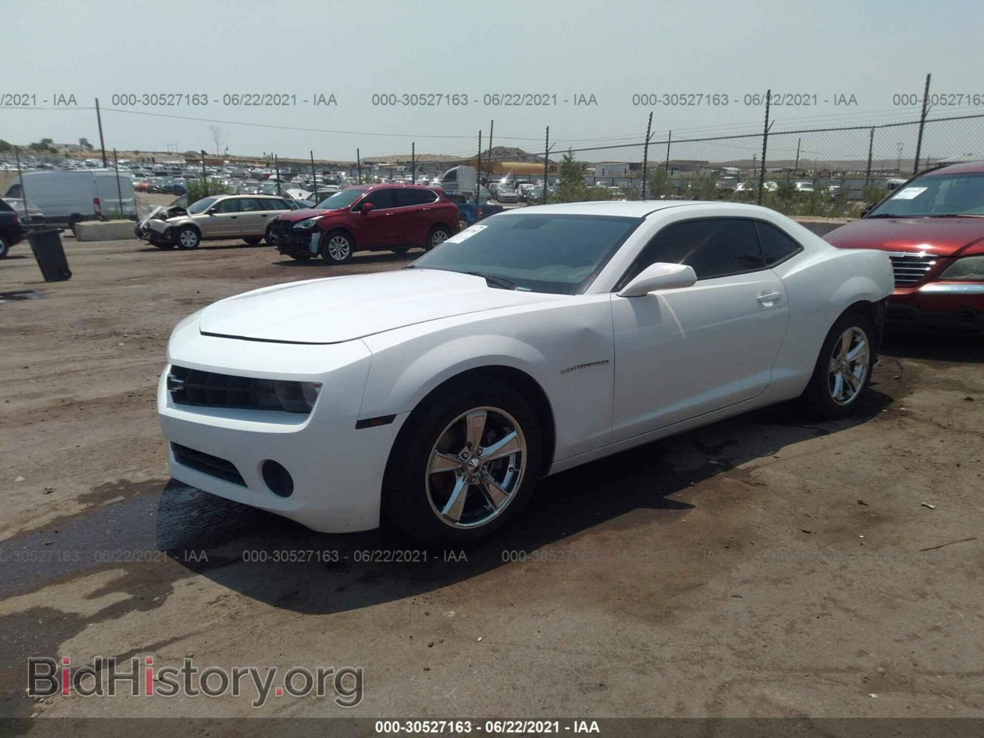 2010 CHEVROLET CAMARO - VIN: 2G1FA1EV5A9226827 - Фото 2
