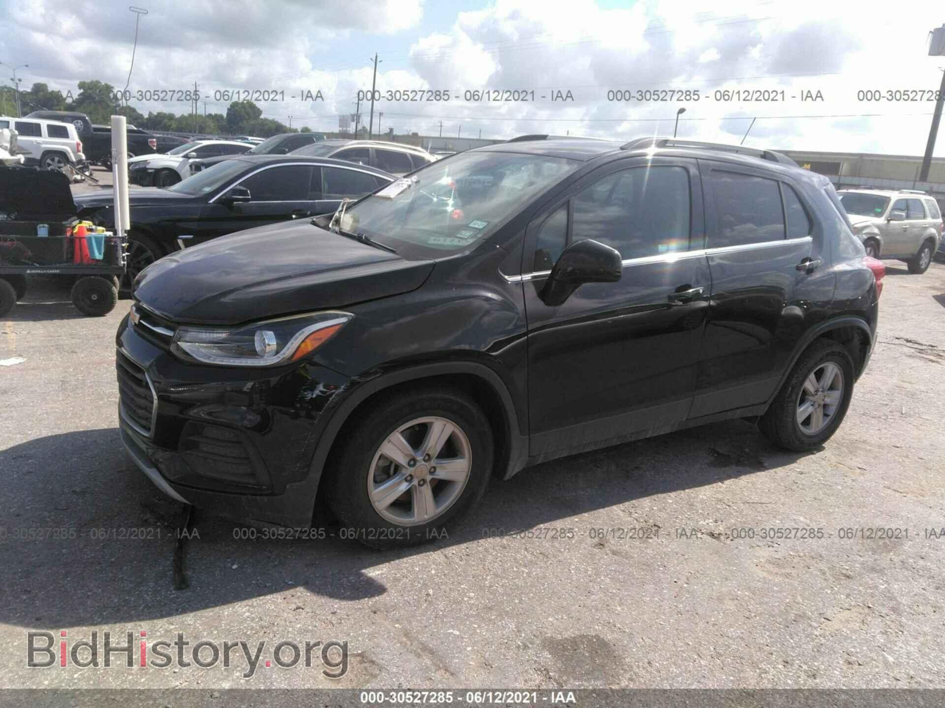 2017 CHEVROLET TRAX - VIN: 3GNCJLSB3HL130628 - Фото 2