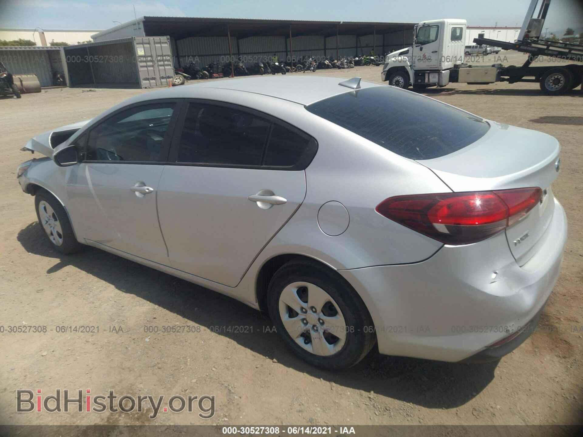 2017 KIA FORTE - VIN: 3KPFK4A76HE068314 - Фото 3