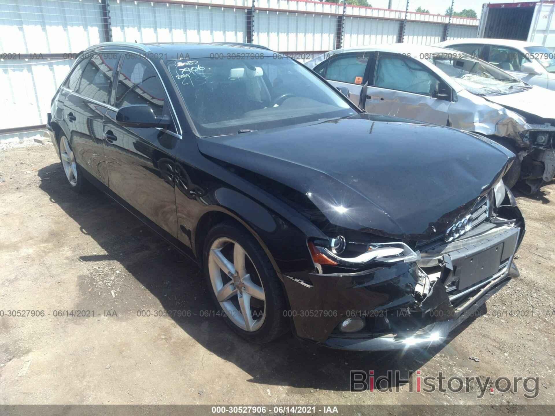 Photo WAUWFAFL5BA078865 - AUDI A4 2011