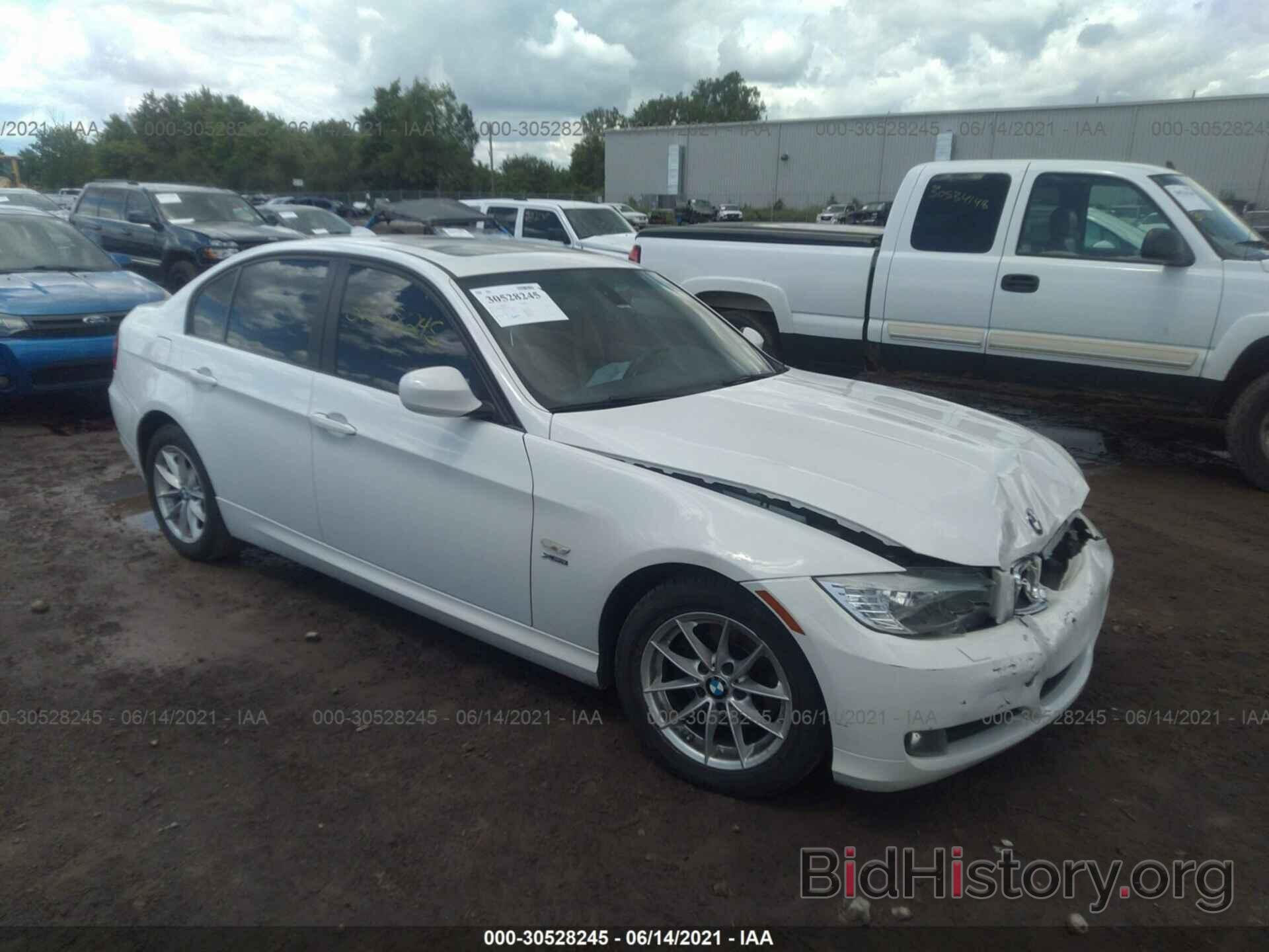 Photo WBAPK5C58AA652077 - BMW 3 SERIES 2010