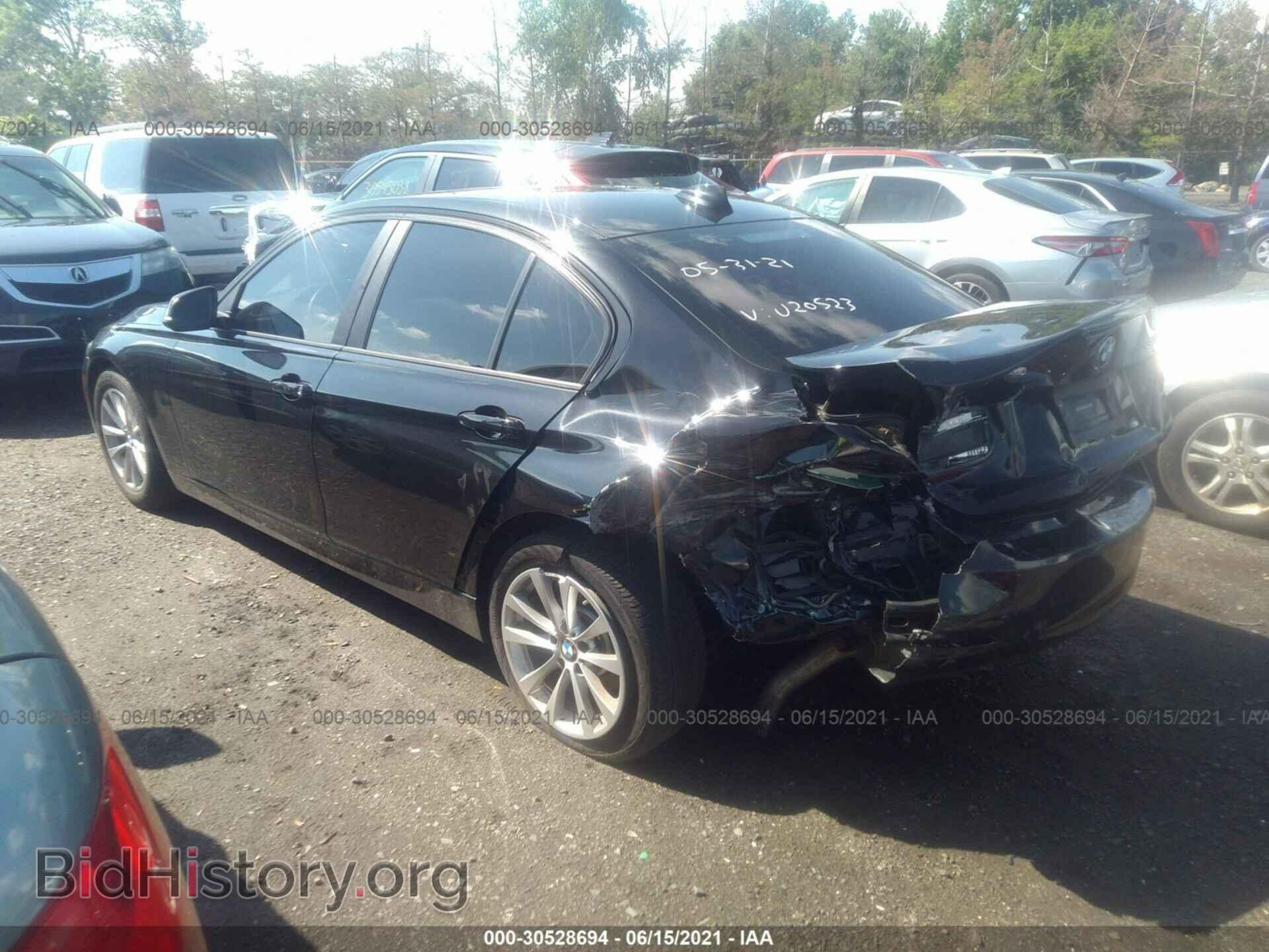 2016 BMW 3 SERIES - VIN: WBA8E5G58GNU20523 - Фото 3