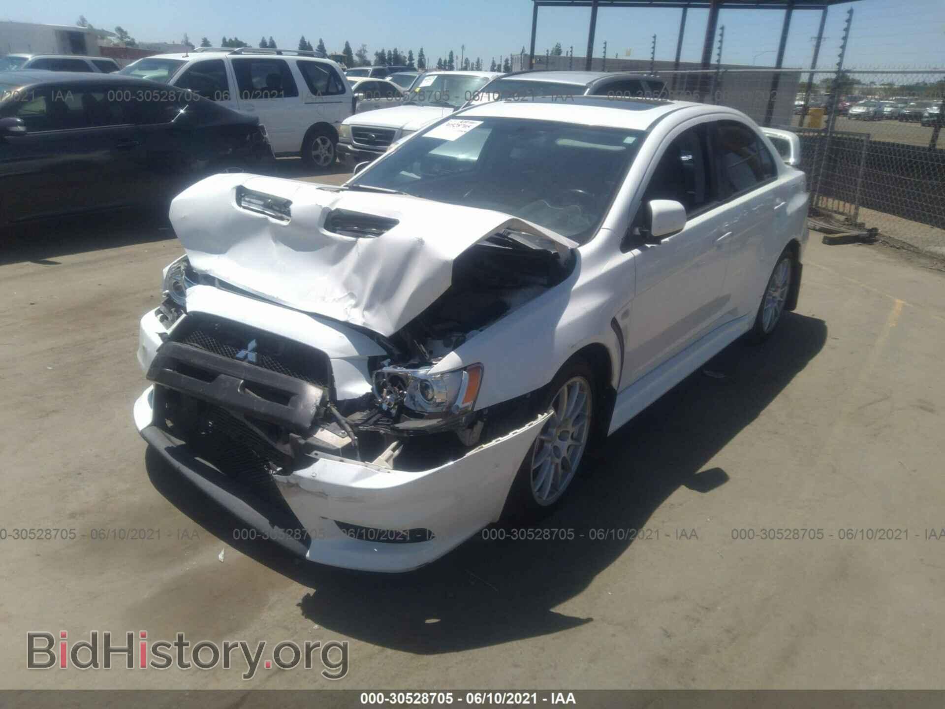 2014 MITSUBISHI LANCER EVOLUTION - VIN: JA32W8FV9EU009562 - Фото 2