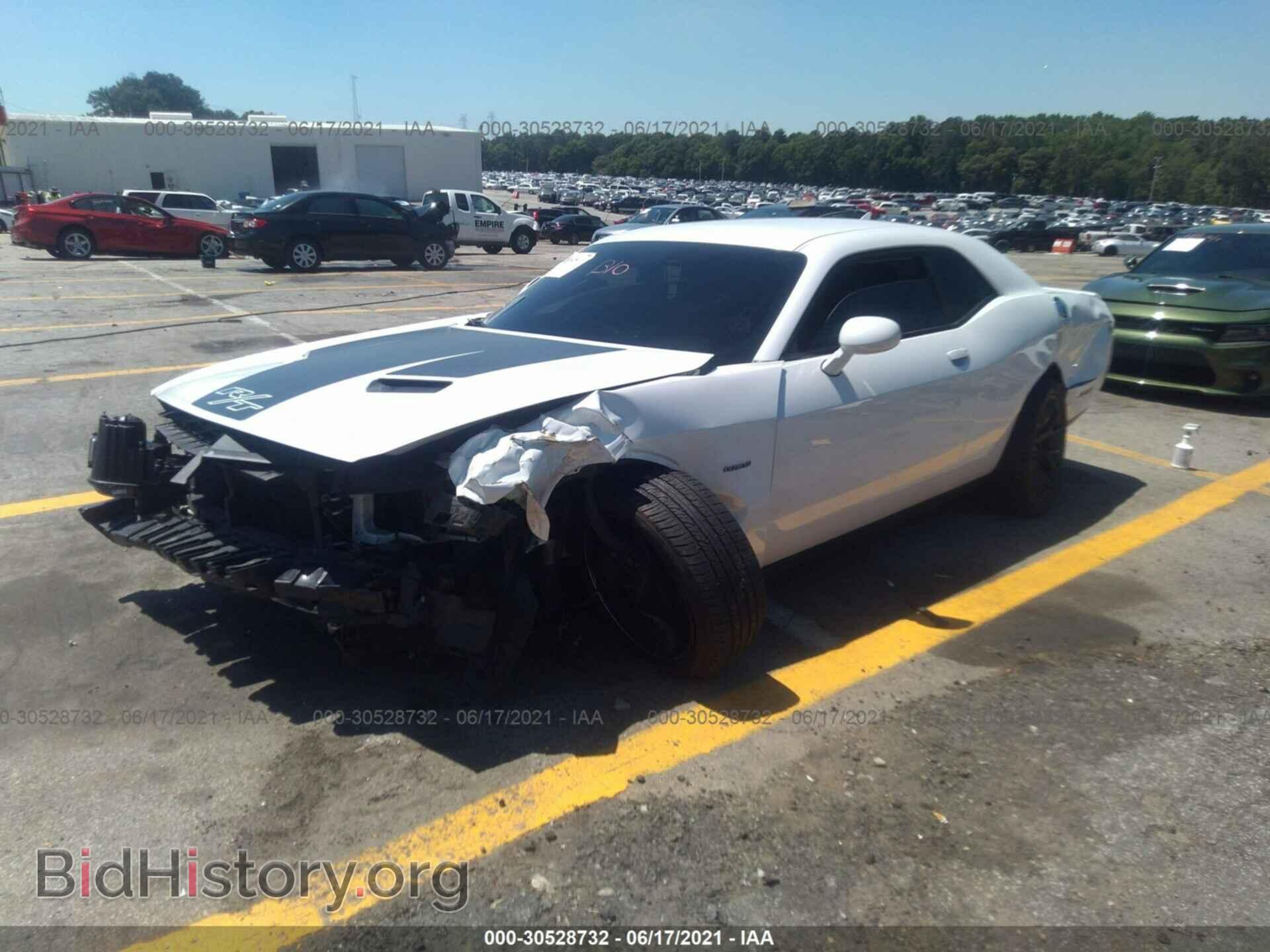 2016 DODGE CHALLENGER - VIN: 2C3CDZBT0GH143201 - Фото 2