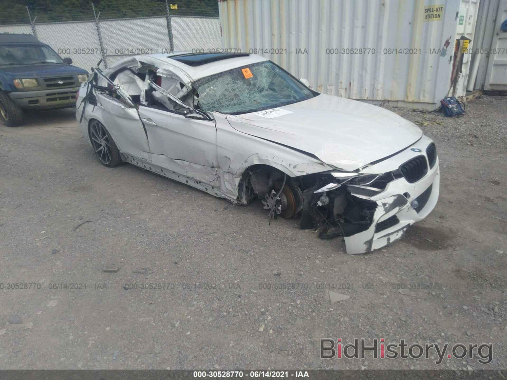 Photo WBA3B5G58DNS01219 - BMW 3 SERIES 2013