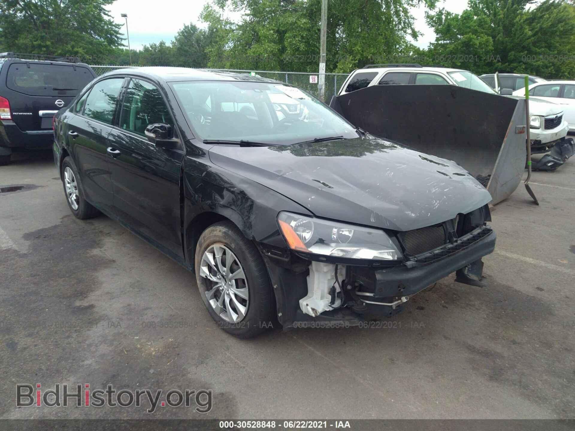 Фотография 1VWAT7A35EC044589 - VOLKSWAGEN PASSAT 2014
