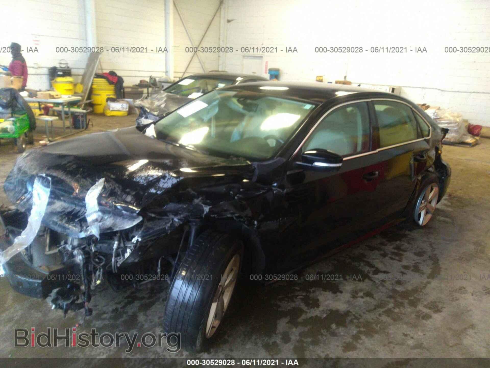2013 VOLKSWAGEN PASSAT - VIN: 1VWBP7A32DC024498 - Photo 2