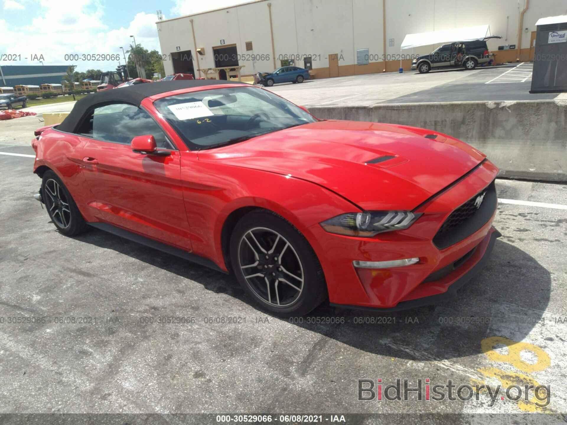 Photo 1FATP8UH5L5120610 - FORD MUSTANG 2020