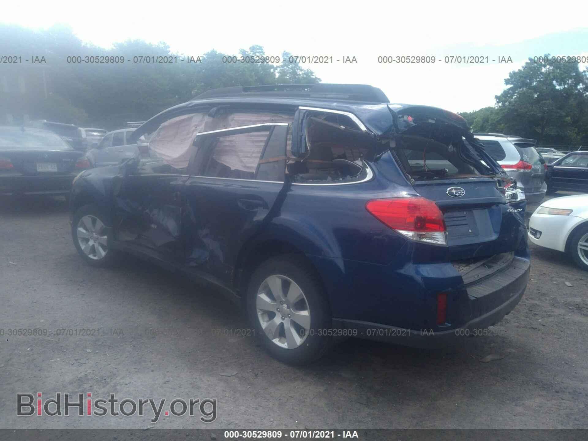 2010 SUBARU OUTBACK - VIN: 4S4BRCCC8A3335556 - Фото 3