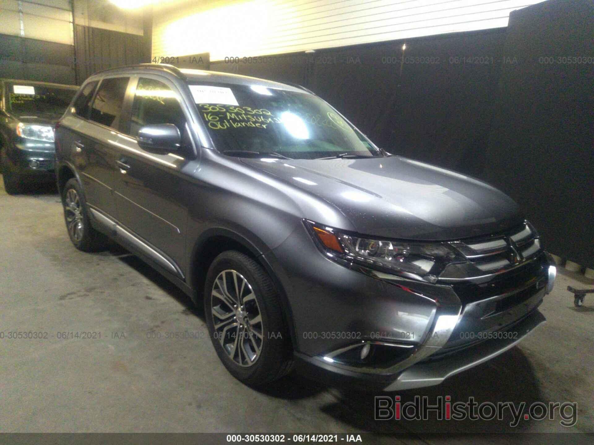 Photo JA4AZ3A34GZ026976 - MITSUBISHI OUTLANDER 2016