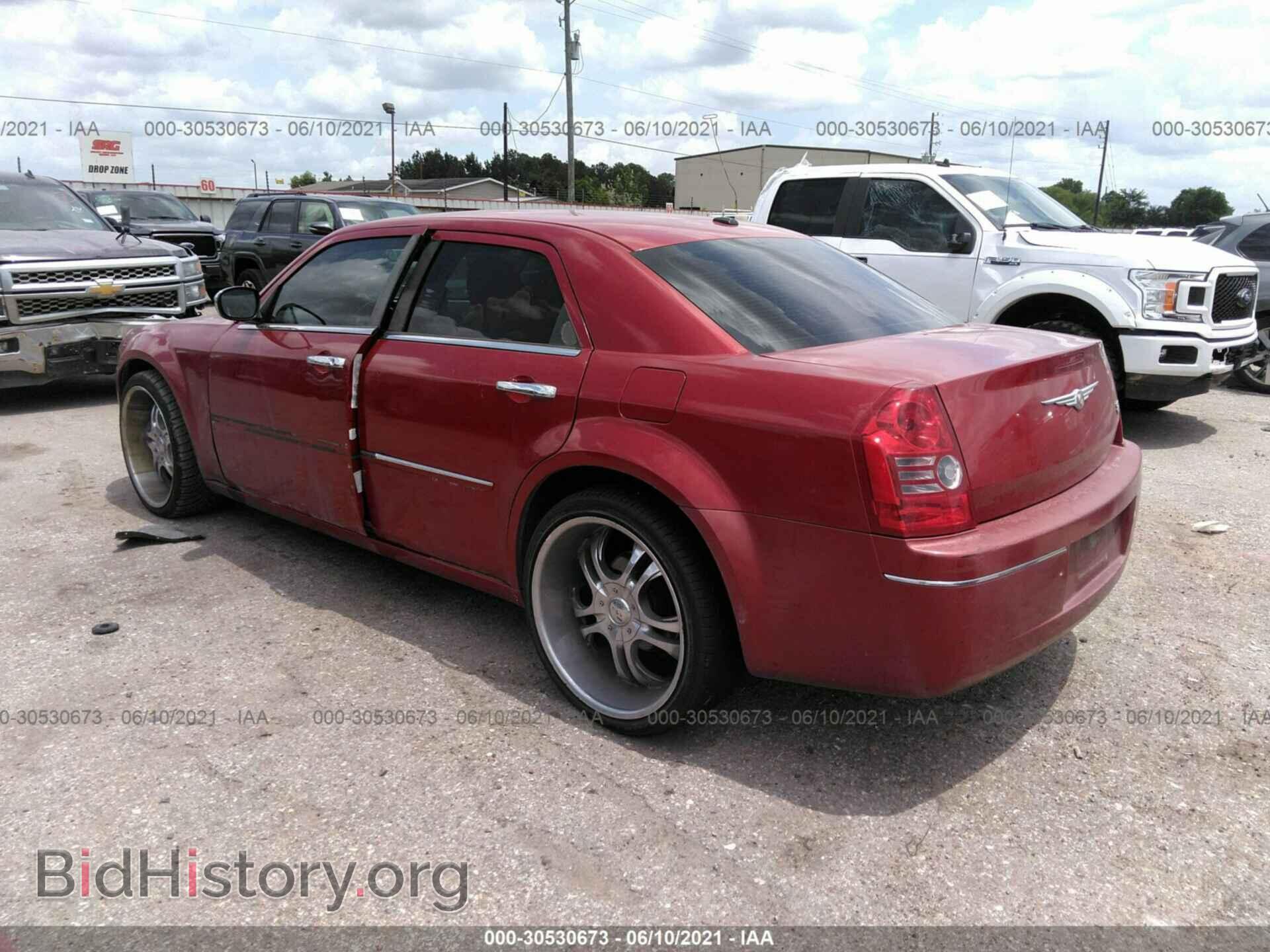 2010 CHRYSLER 300 - VIN: 2C3CA5CV4AH293921 - Фото 3
