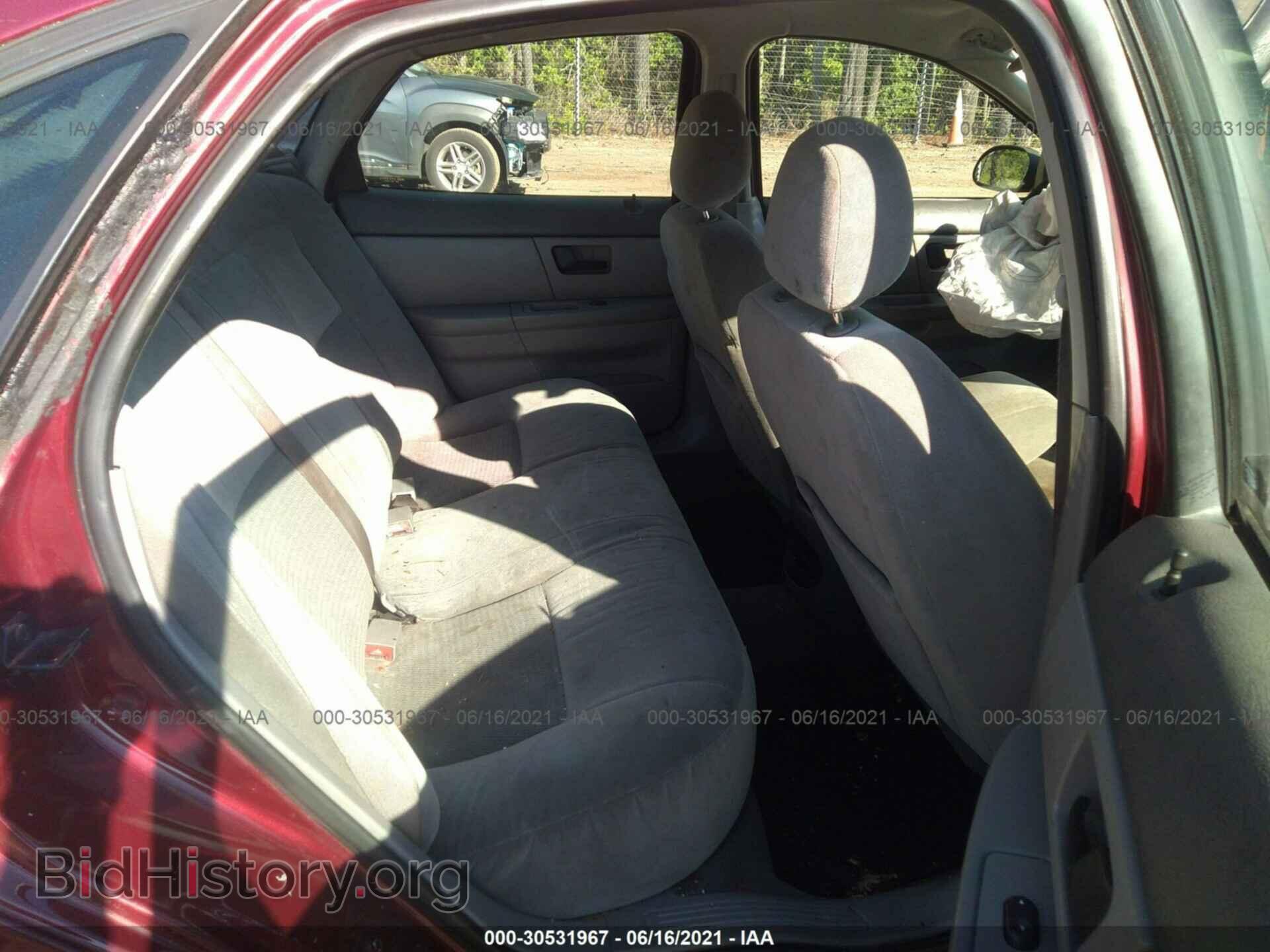 2006 FORD TAURUS - VIN: 1FAFP53U56A140085 - Фото 8