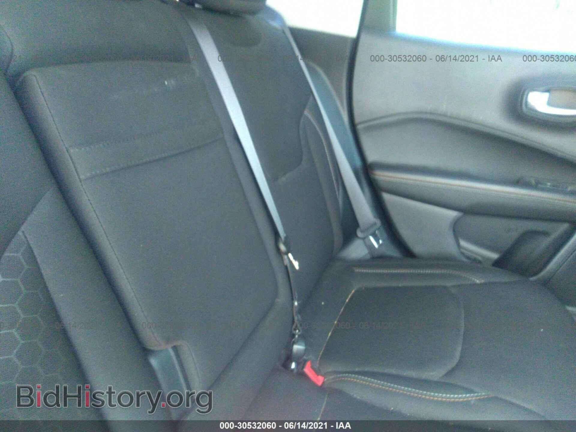 2018 JEEP COMPASS - VIN: 3C4NJDAB4JT126716 - Фото 8