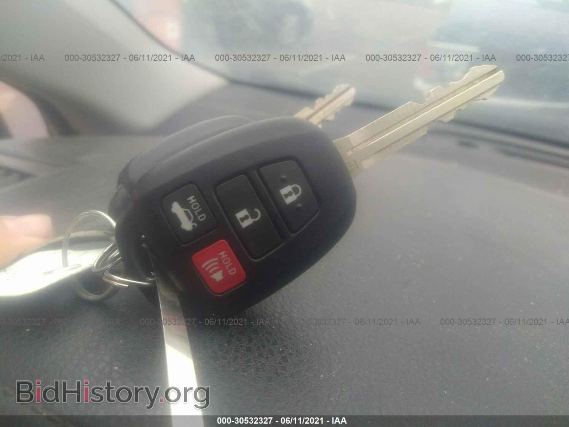 2014 TOYOTA COROLLA - VIN: 5YFBURHE0EP033823 - Фото 11