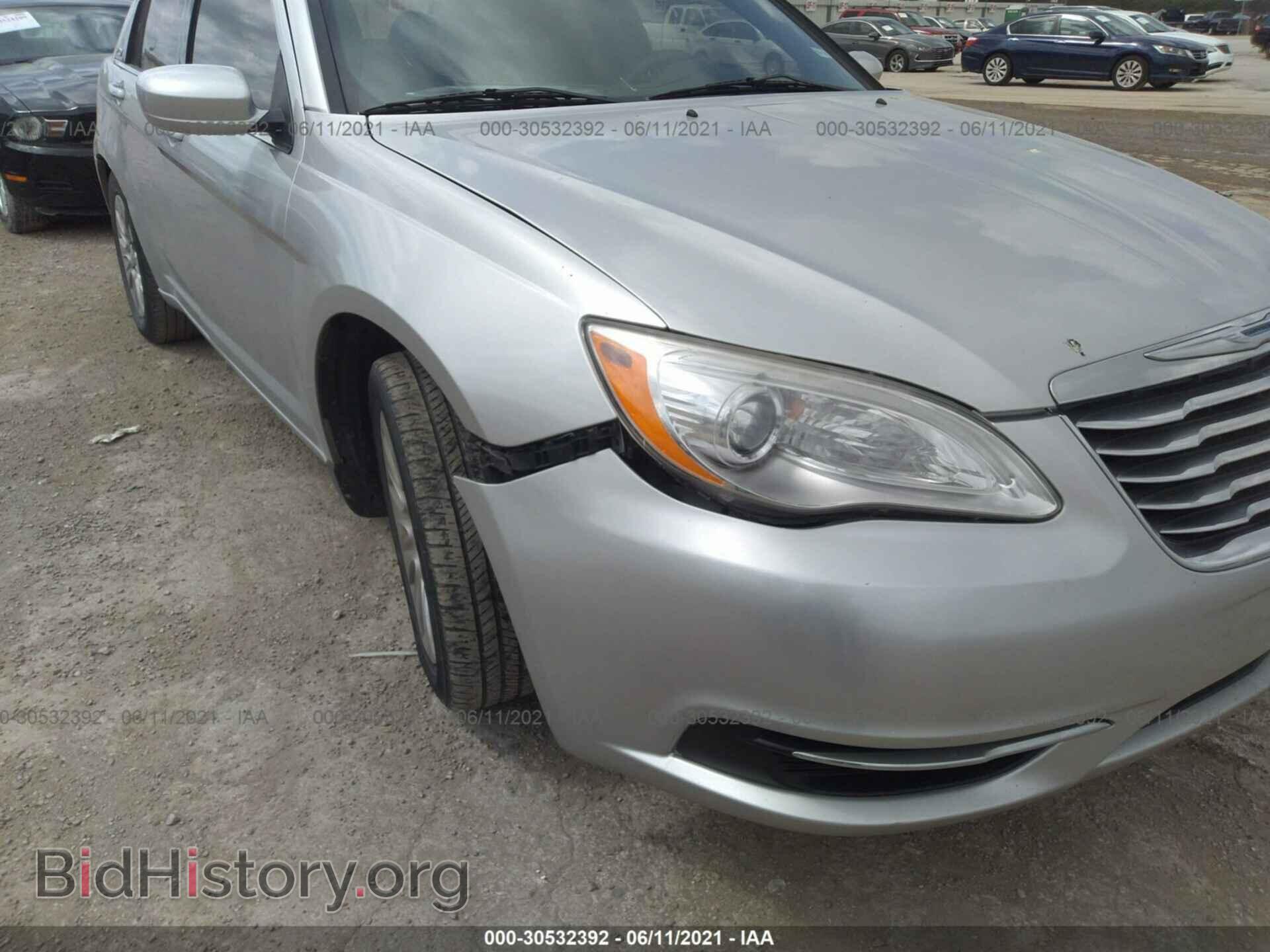 2012 CHRYSLER 200 - VIN: 1C3CCBAB7CN158234 - Фото 6