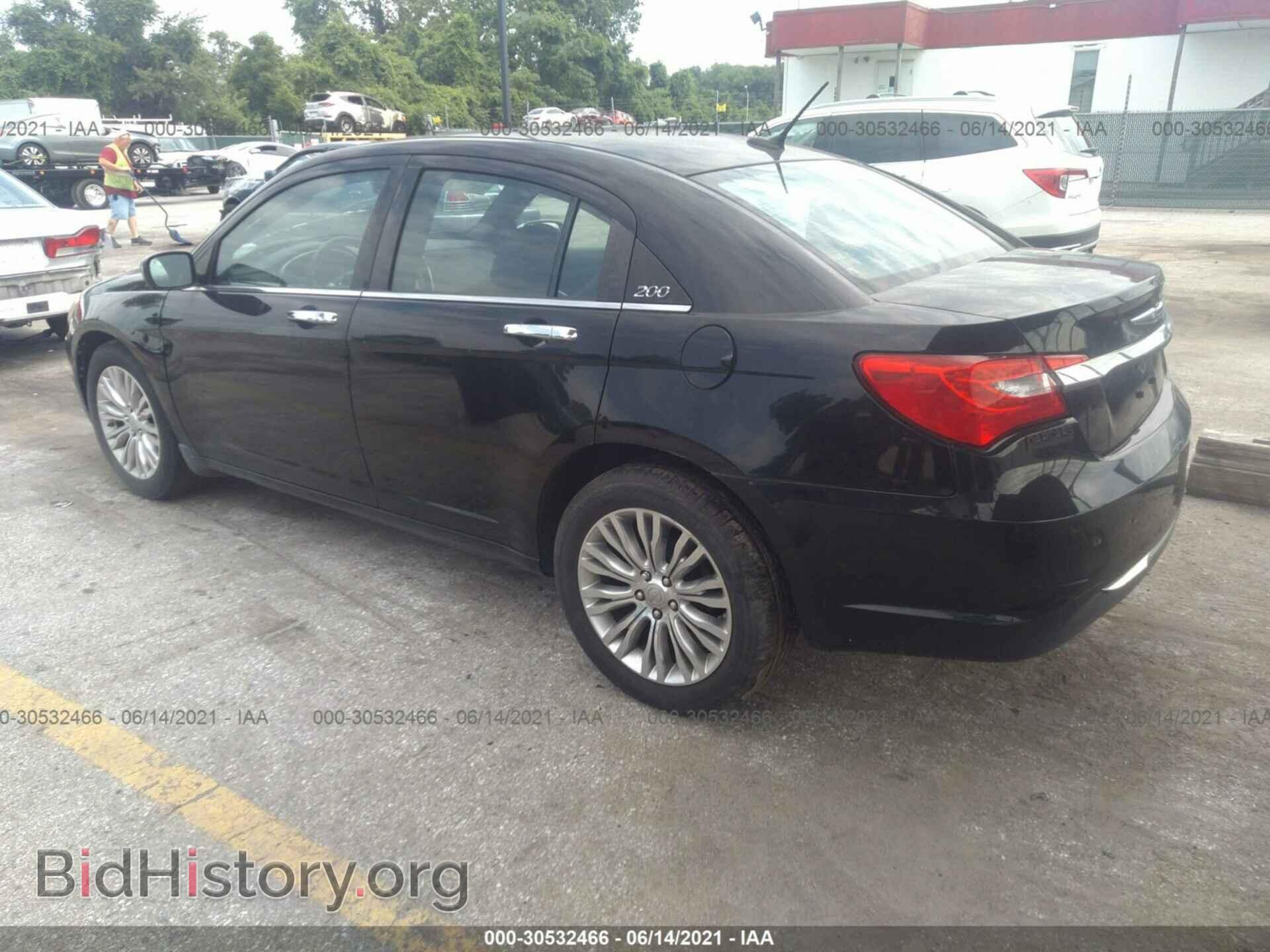 2012 CHRYSLER 200 - VIN: 1C3CCBCB7CN106941 - Photo 3